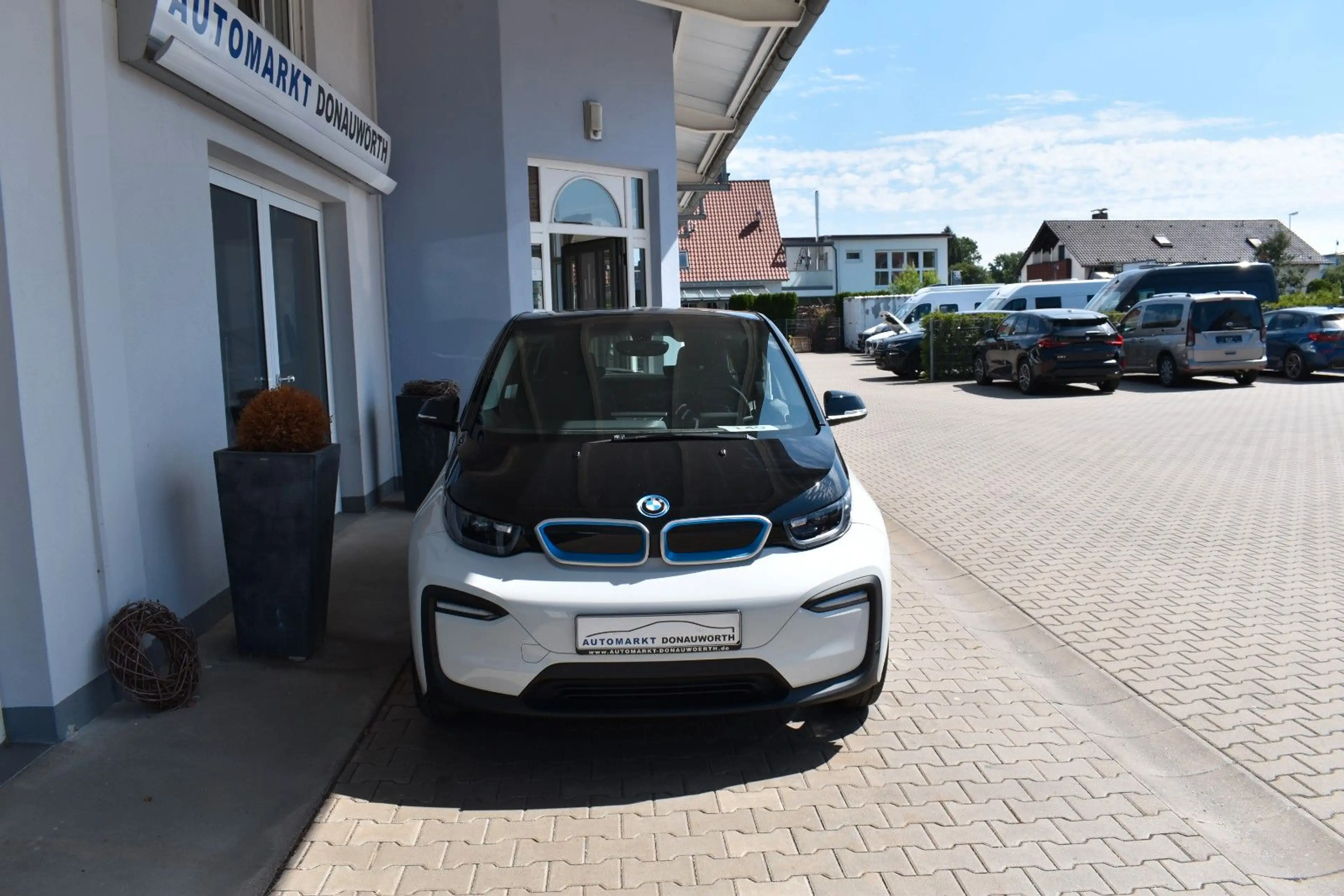 BMW i3 (120 Ah) Comfort Navi Sitzhzg Kamera PDC — photo 3