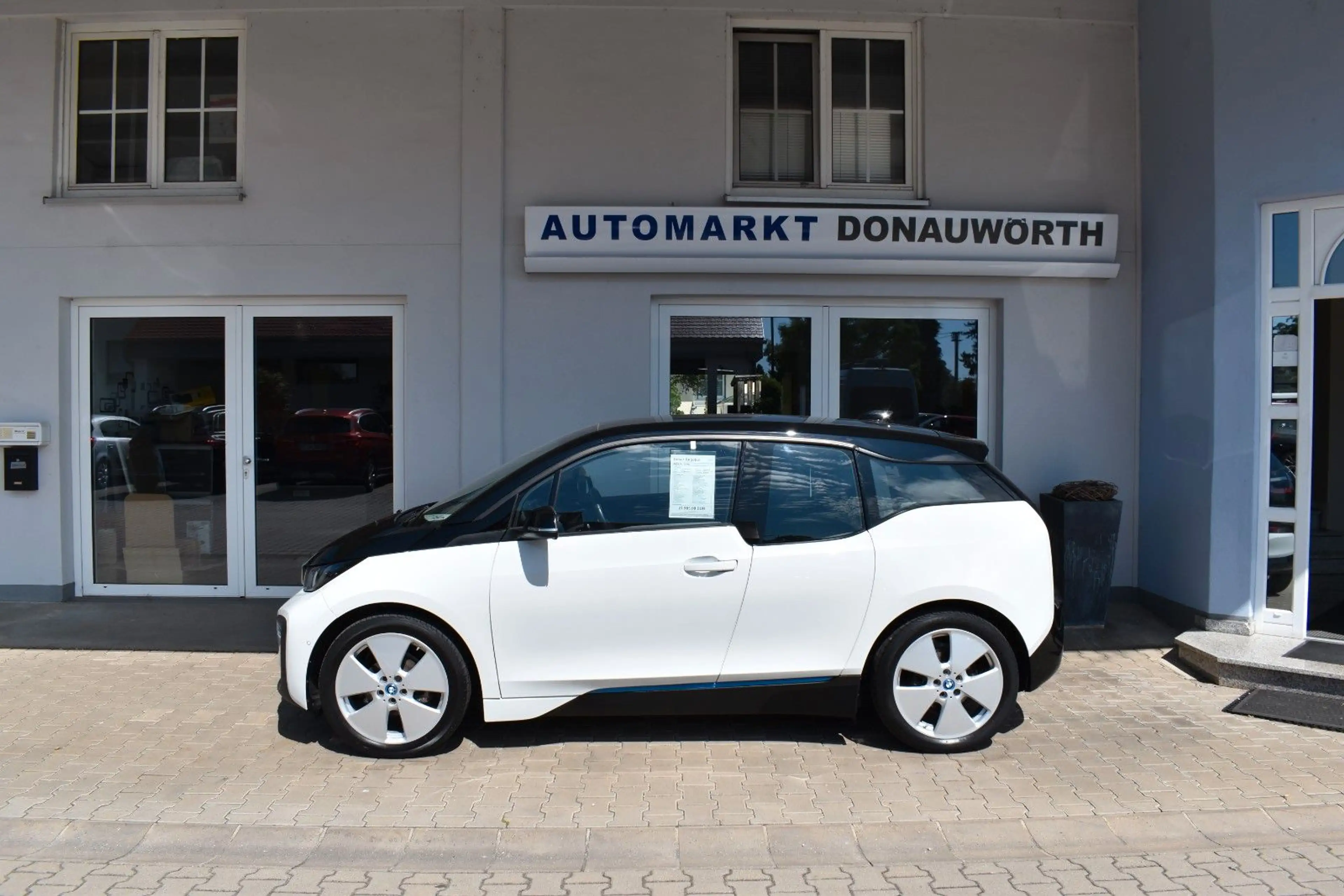 BMW i3 (120 Ah) Comfort Navi Sitzhzg Kamera PDC — photo 4