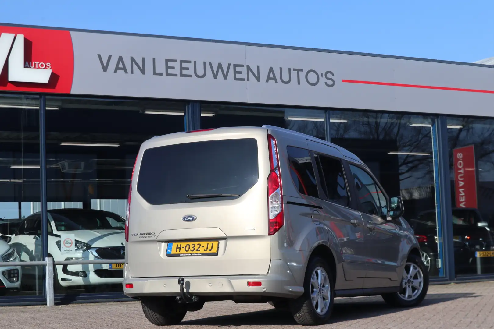 Ford Tourneo Connect Compact 1.0 Titanium | Cruise | Trekhaak | Clima Gris - 2