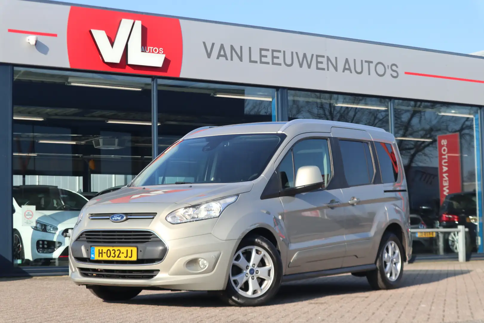 Ford Tourneo Connect Compact 1.0 Titanium | Cruise | Trekhaak | Clima Grijs - 1