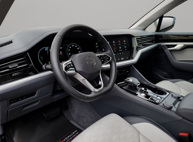 Volkswagen Touareg 3.0 TSI eHybrid 4M. Elegan. HUD|LUFT|AHK — photo 9