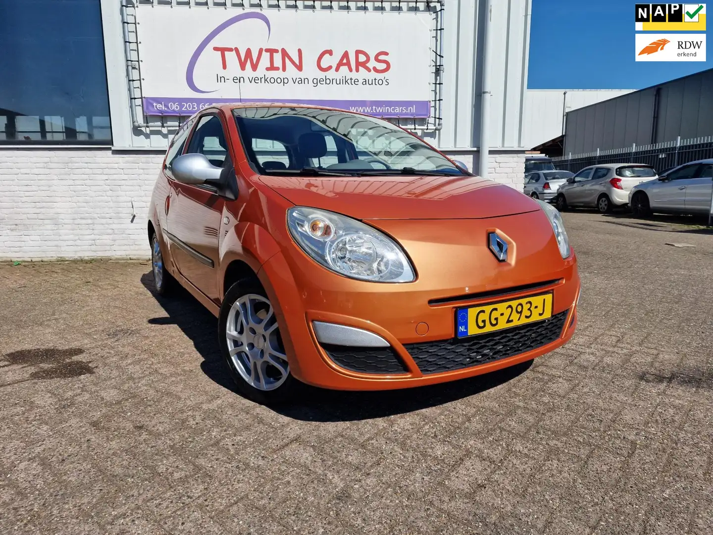 Renault Twingo 1.2-16V Dynamique Airco Oranje - 1