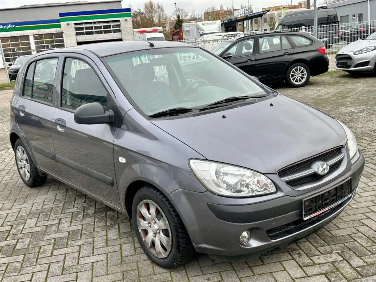 Hyundai Getz 1.1 KLIMA SERVO ZENTRAL 19652 KM TÜV NEU Grau - 2