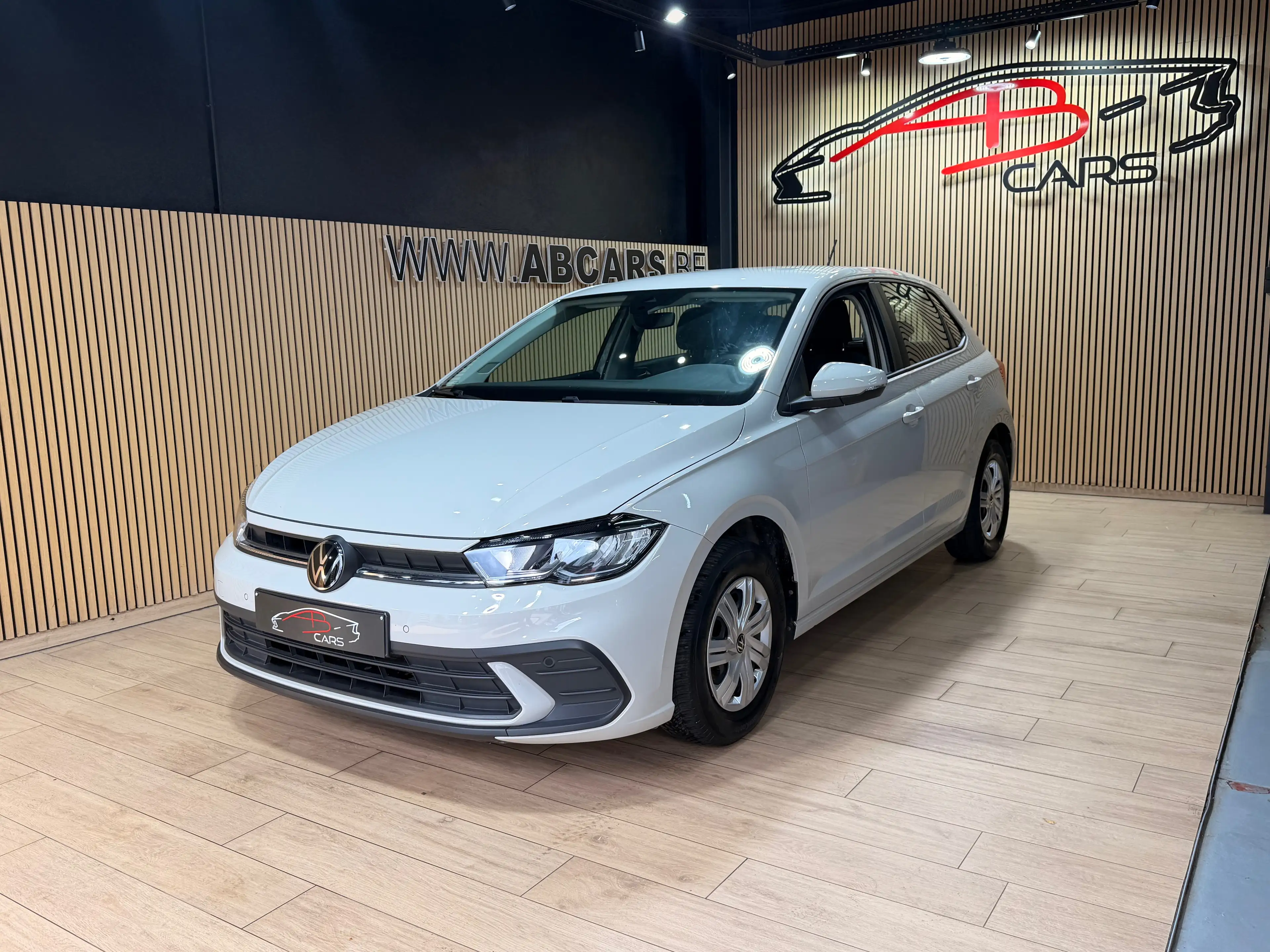 Volkswagen Polo 1.0i * GARANTIE 12 MOIS * 1ER PROP * — photo 3