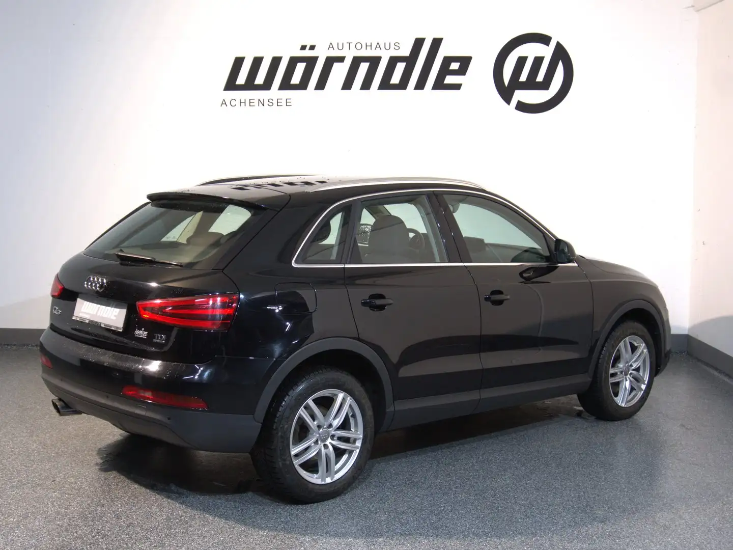 Audi Q3 2.0 TDI quattro daylight Nero - 2