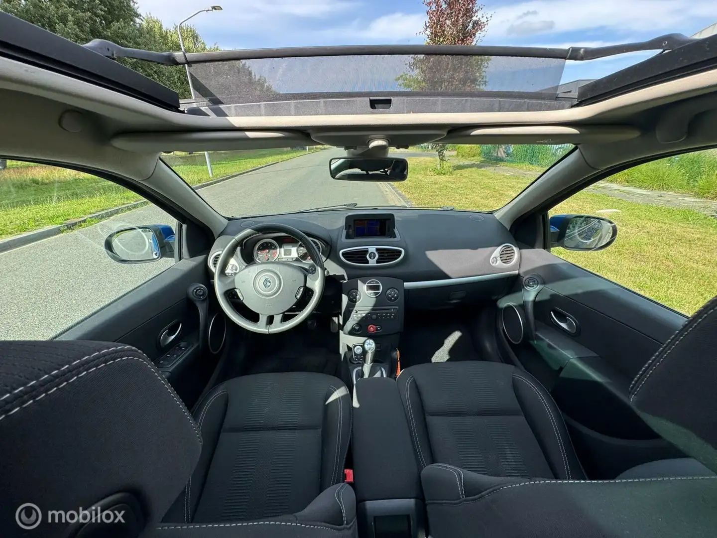 Renault Clio 1.2 TCe 20th Anniversary Pano Airco Navi Blauw - 2