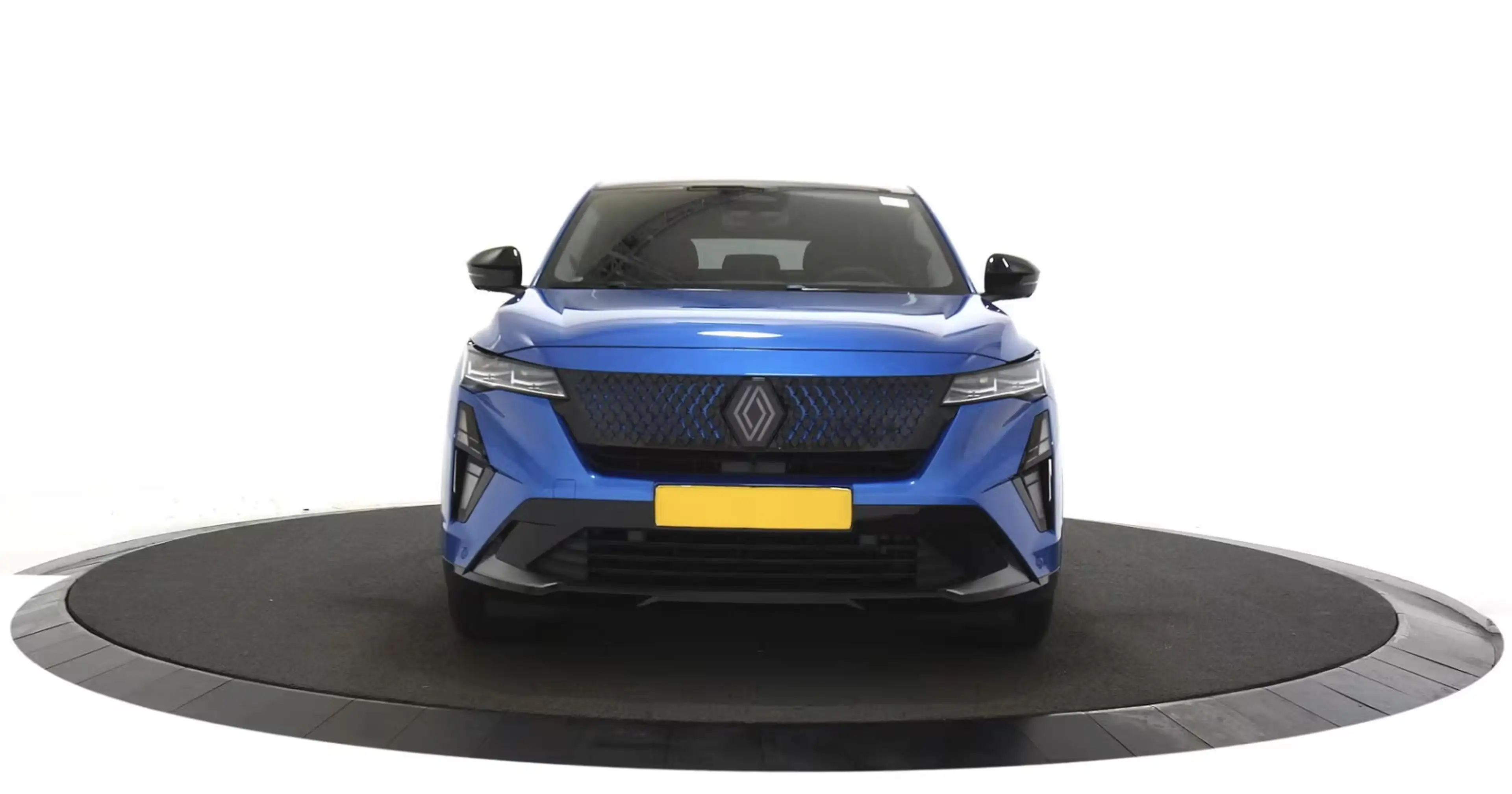 Renault Rafale 1.2 E-Tech 4x4 plug-in hybrid 300 esprit Alpine Pa — photo 8