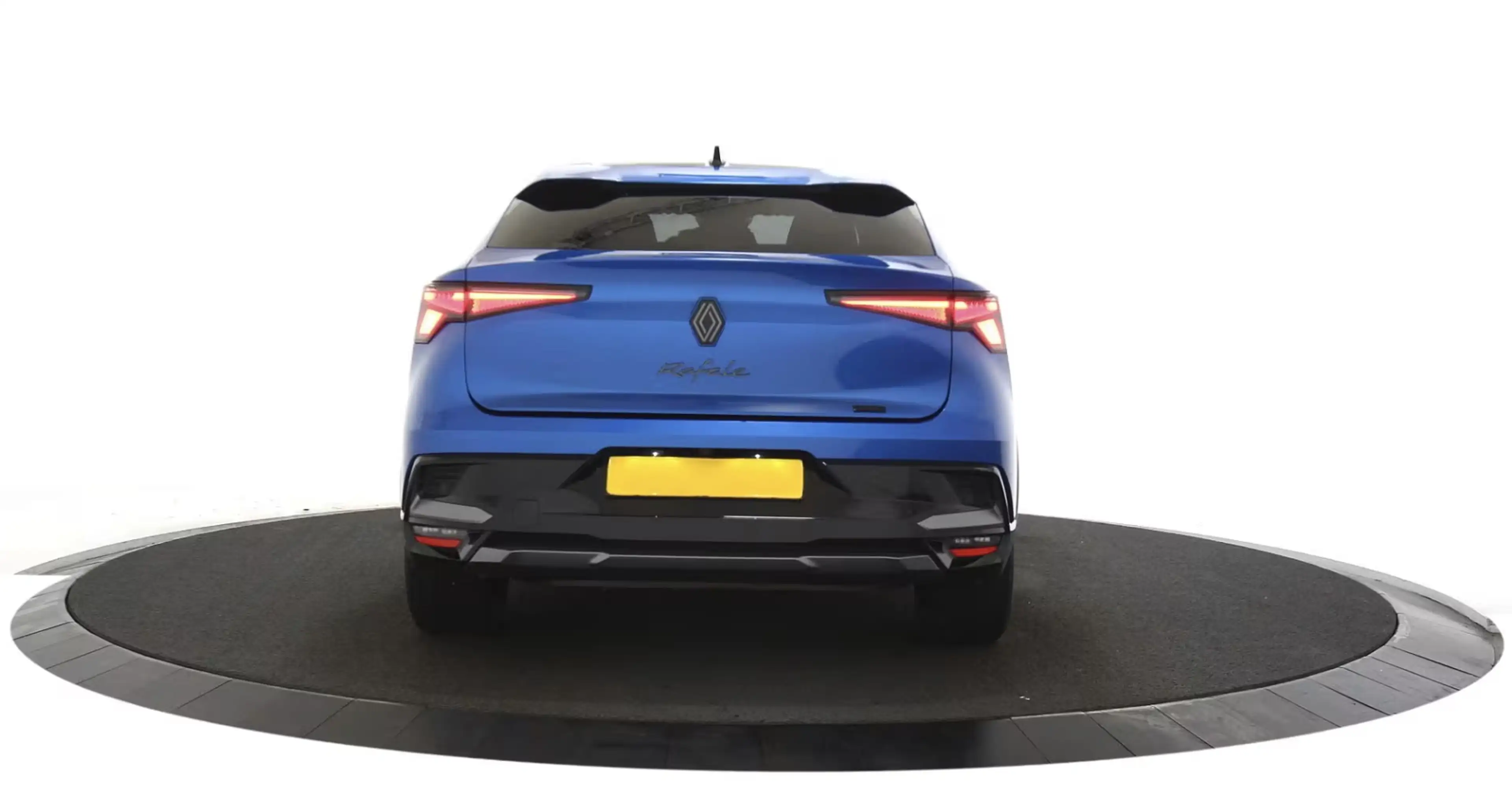Renault Rafale 1.2 E-Tech 4x4 plug-in hybrid 300 esprit Alpine Pa — photo 4