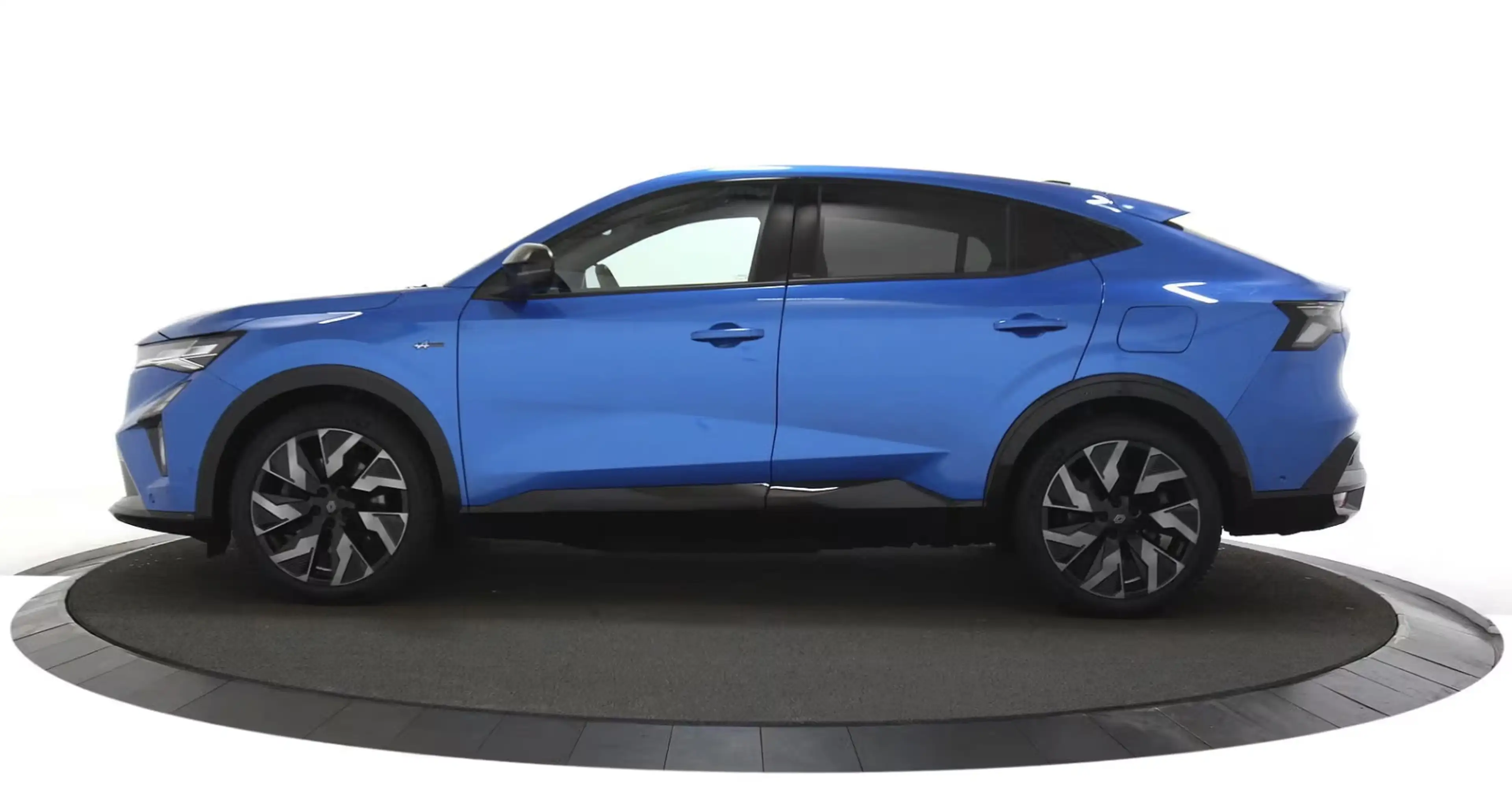 Renault Rafale 1.2 E-Tech 4x4 plug-in hybrid 300 esprit Alpine Pa — photo 2