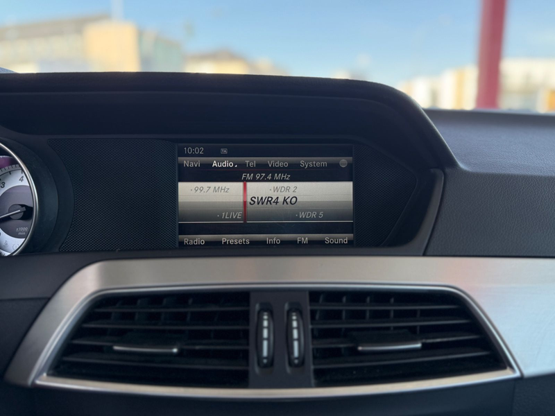 Mercedes-Benz C 250 T CGI Blue HARMANKARDON/LED/NAVI/LEDER/AHK — photo 15