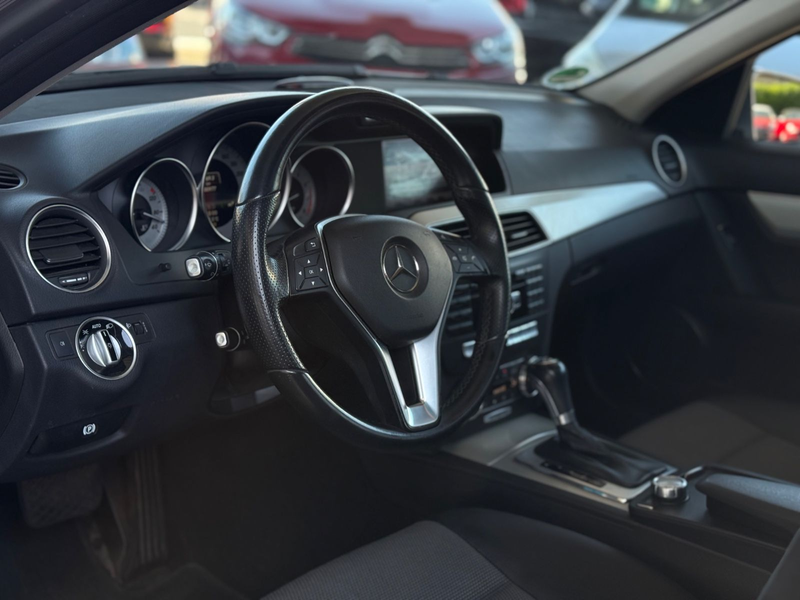 Mercedes-Benz C 250 T CGI Blue HARMANKARDON/LED/NAVI/LEDER/AHK — photo 8