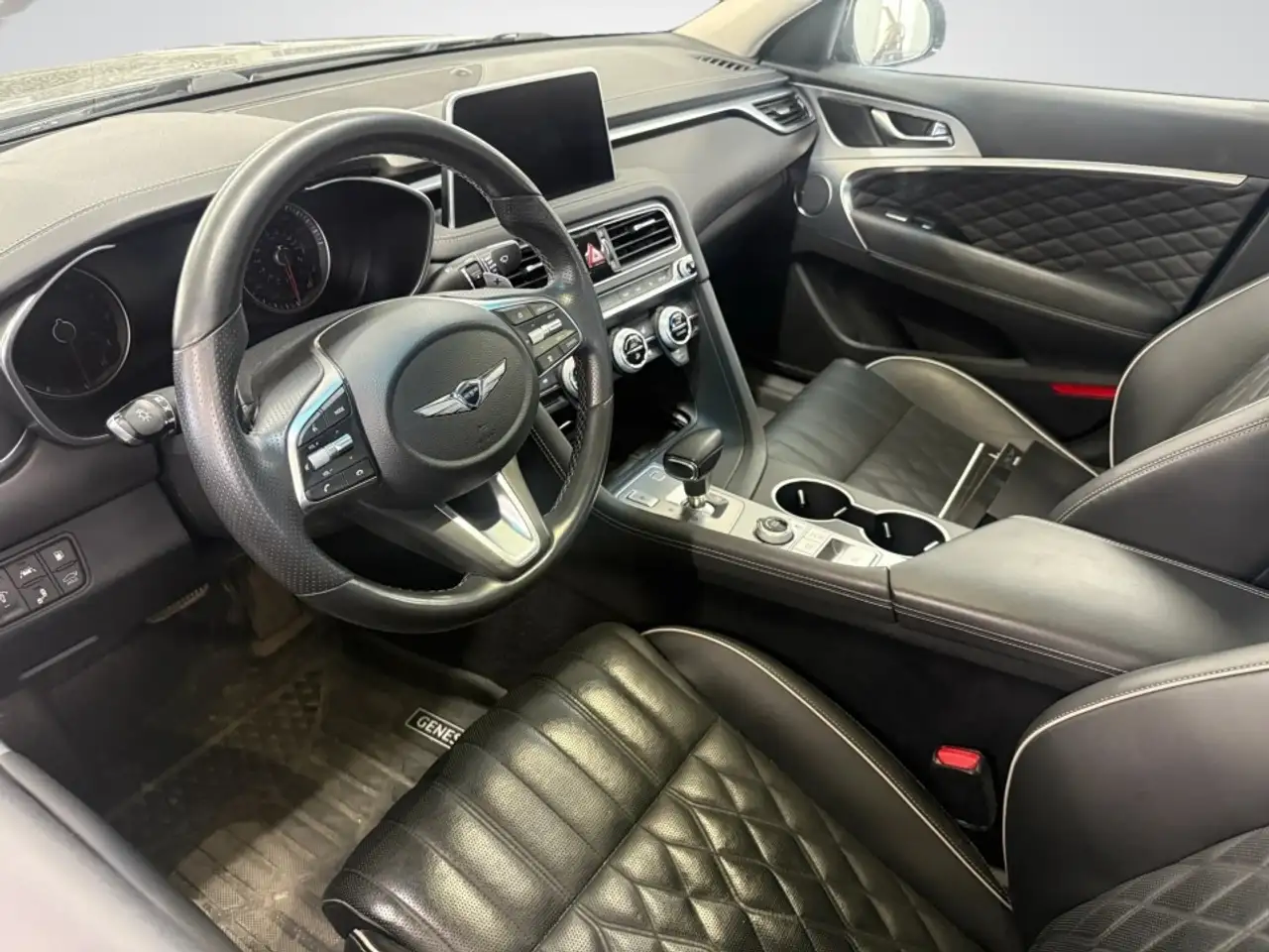 Genesis G70 снимка Genesis G70