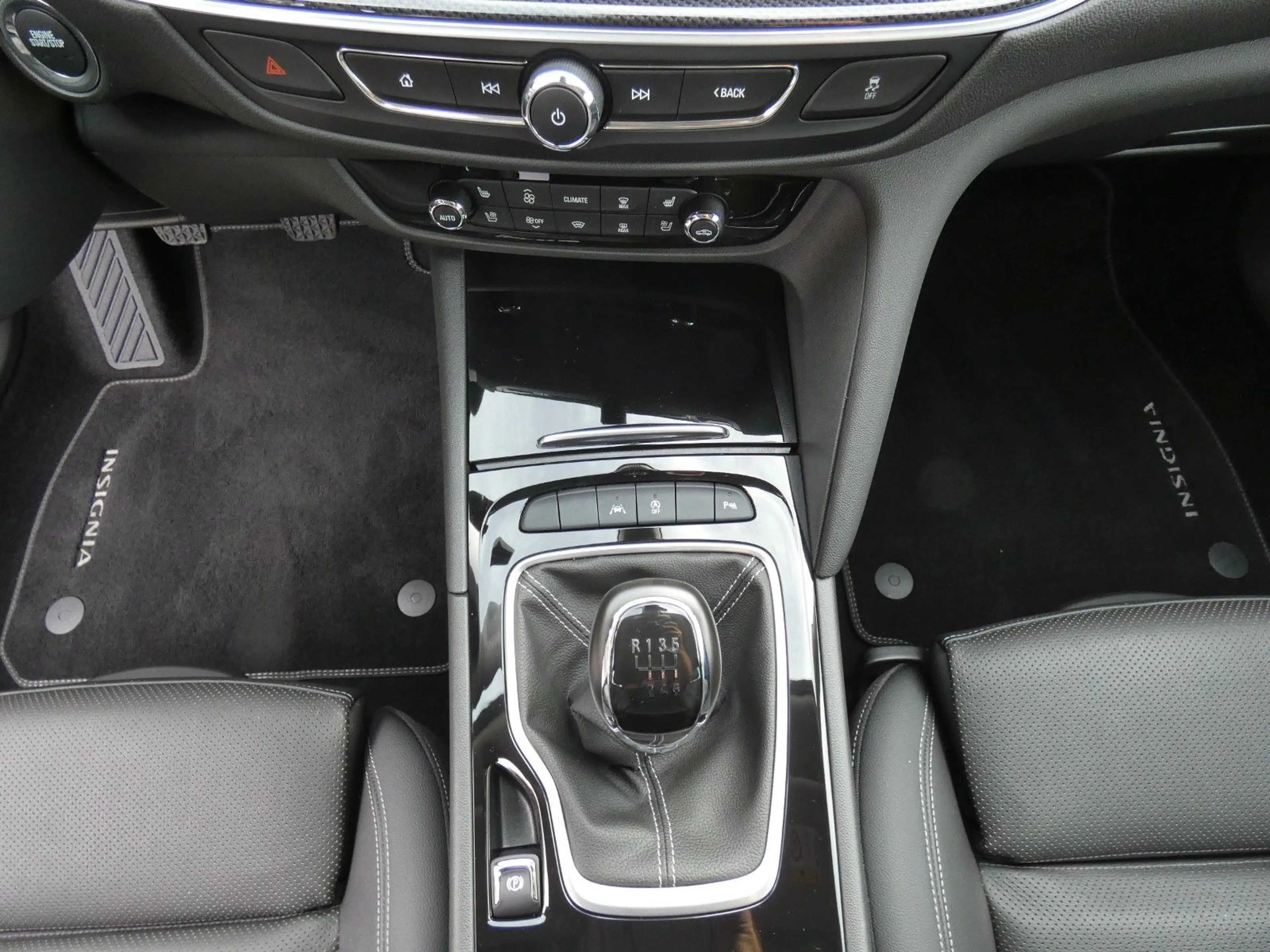 Opel Insignia 2.0 D SHZ Navi LED-MA Leder Massage AGR — photo 9