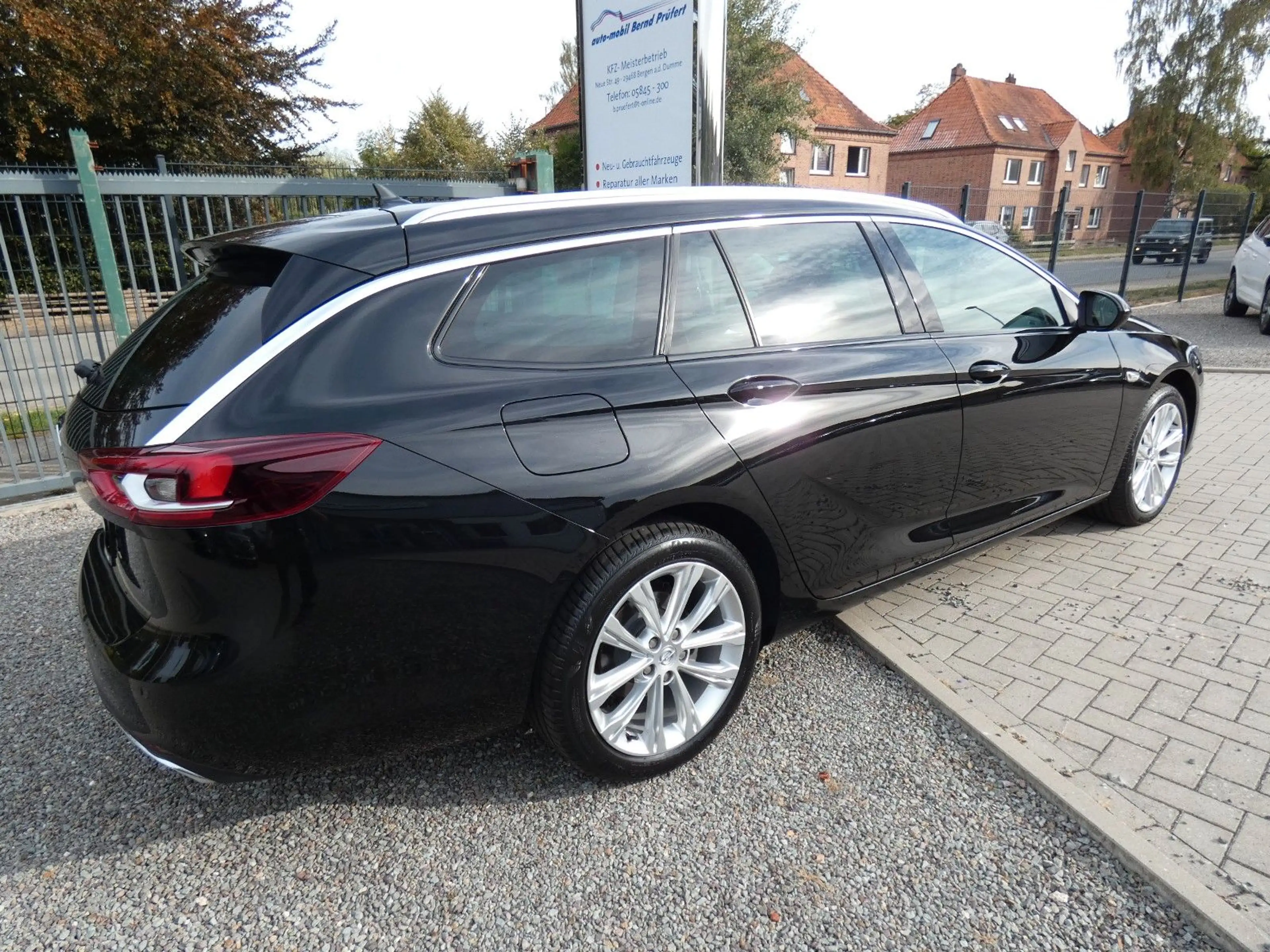 Opel Insignia 2.0 D SHZ Navi LED-MA Leder Massage AGR — photo 4