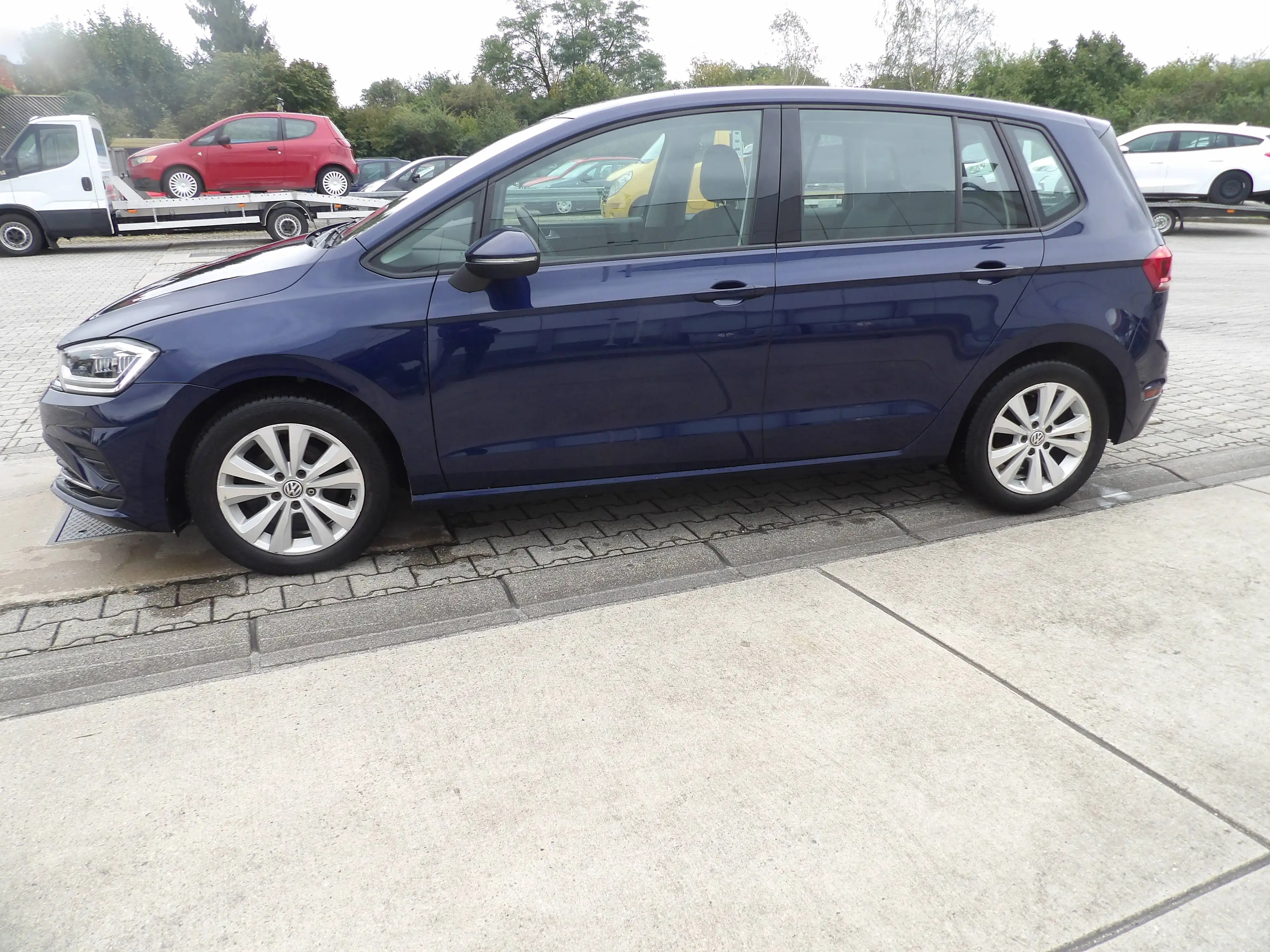 Volkswagen Golf Sportsvan Highline, Klima, Navi, HU-AU NEU — photo 2