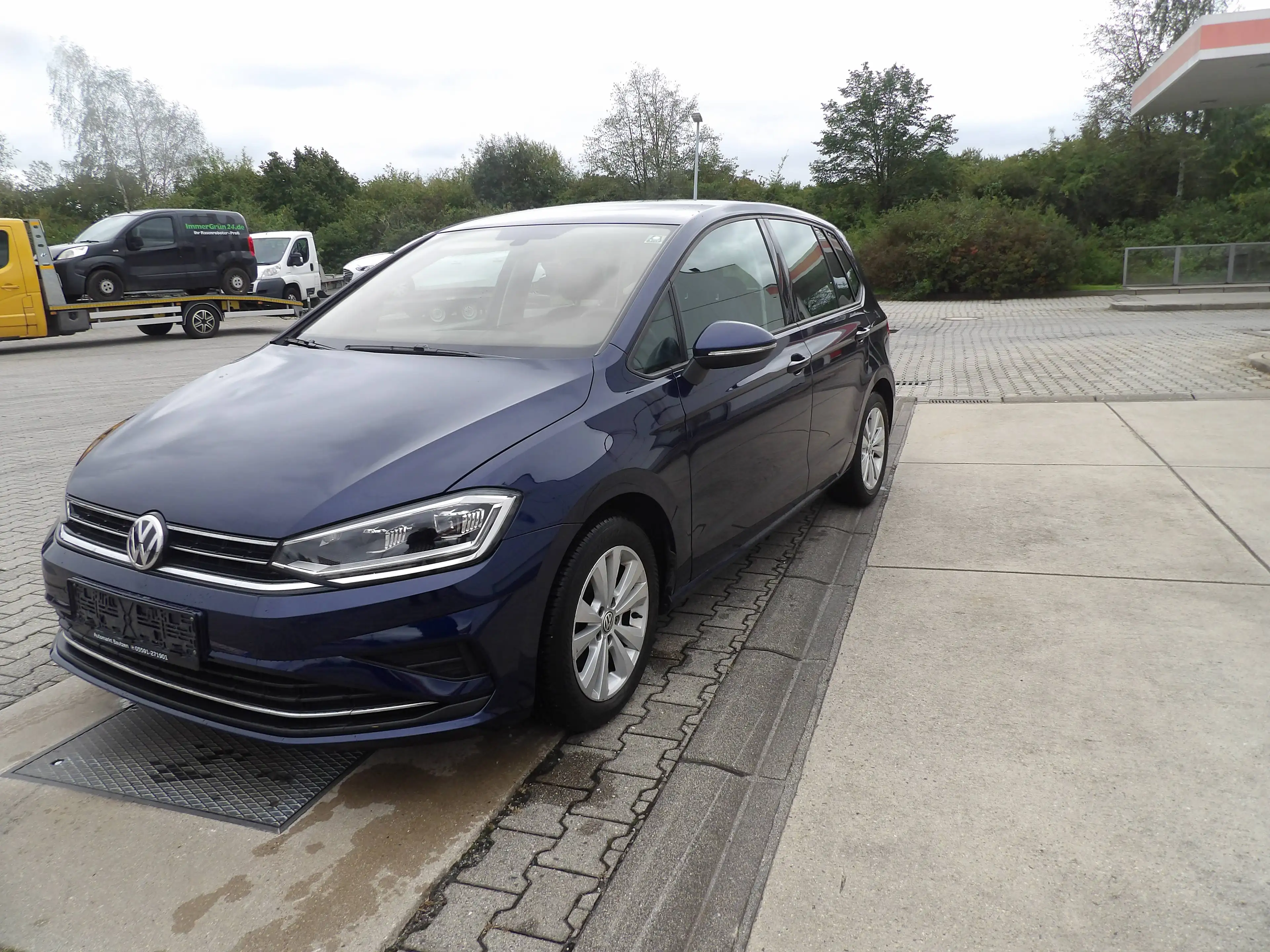 Volkswagen Golf Sportsvan Highline, Klima, Navi, HU-AU NEU