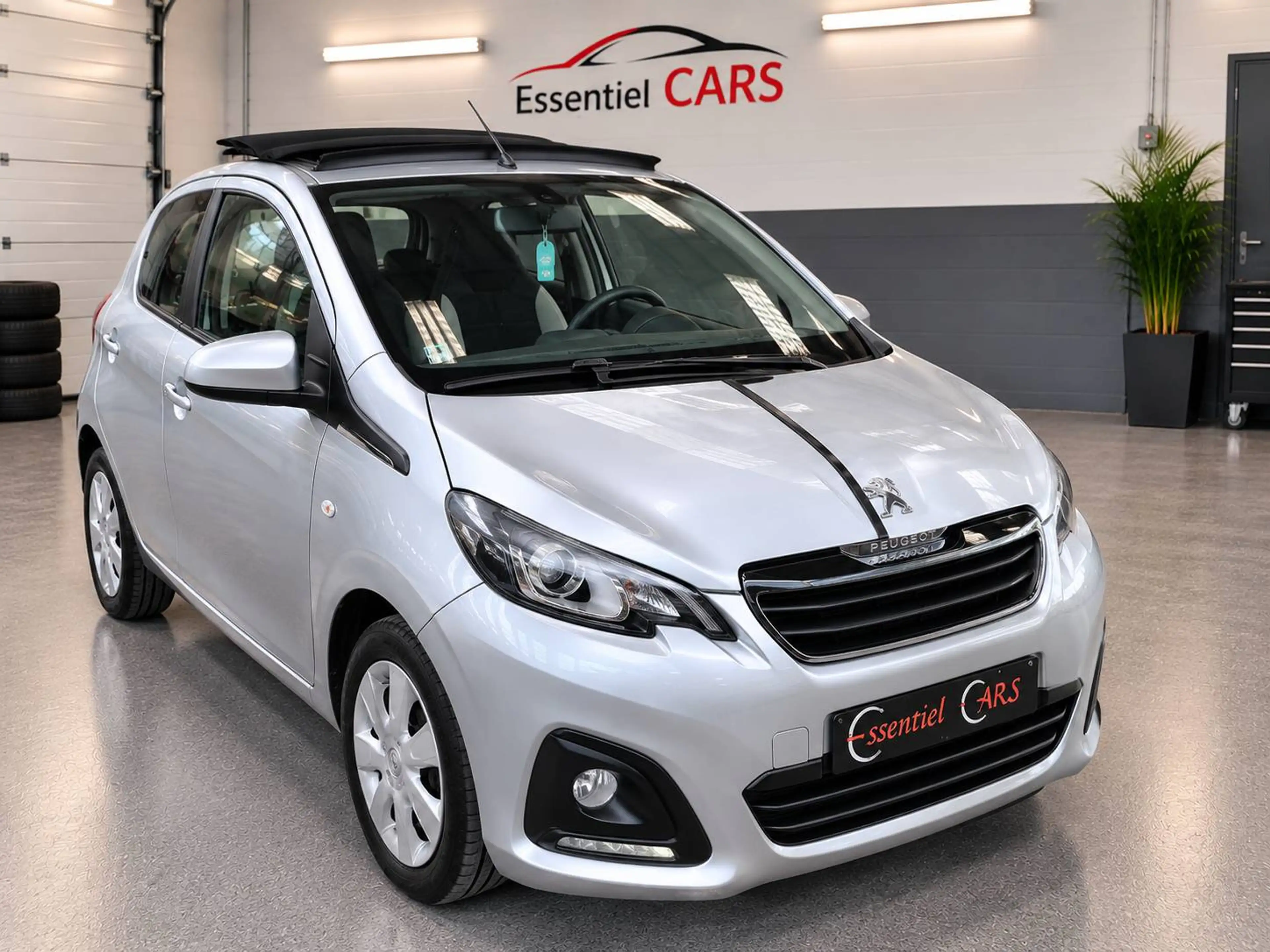 Peugeot 108 Cabriolet 1.2 82cv * 76.000 kms* Airco+Bluetooth* Garantie 1 an