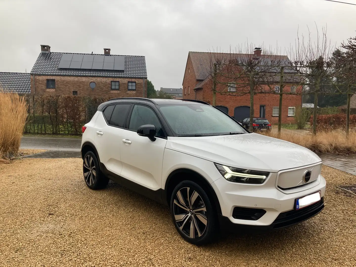 Volvo XC40 69 kWh FWD Recharge Plus Wit - 1