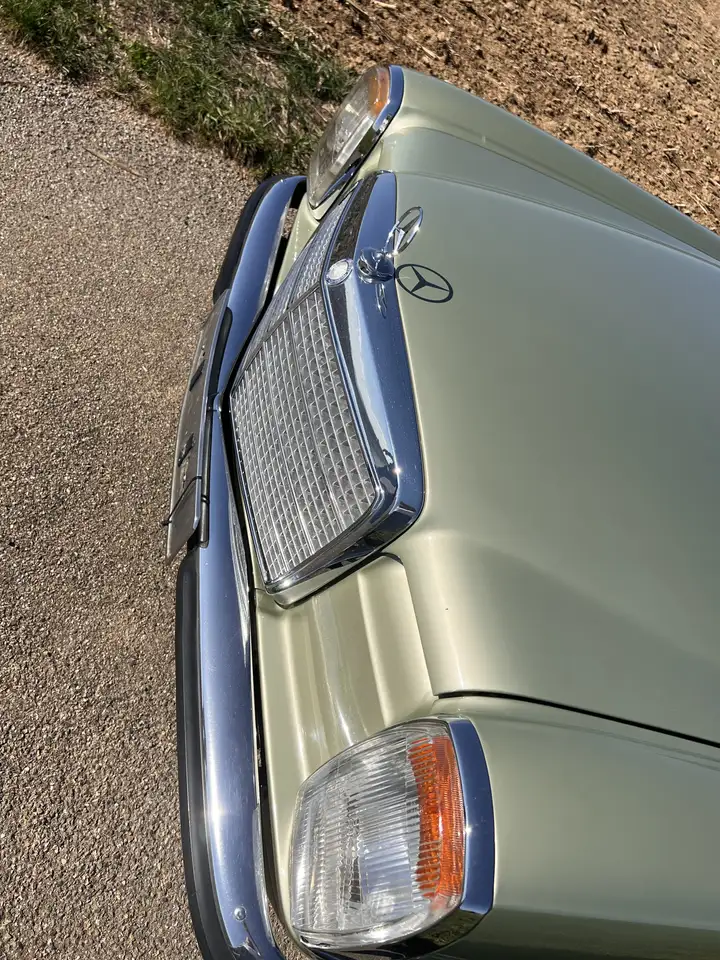 Mercedes-Benz W 114/115 Strich-Acht, foto 6