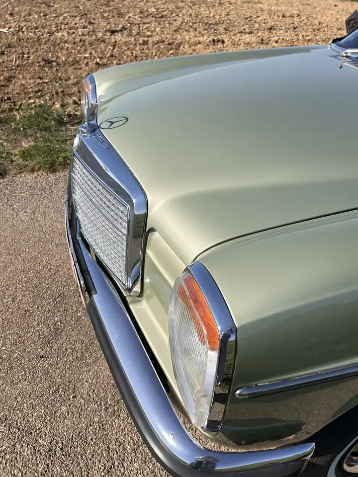 Mercedes-Benz W 114/115 Strich-Acht, foto 2