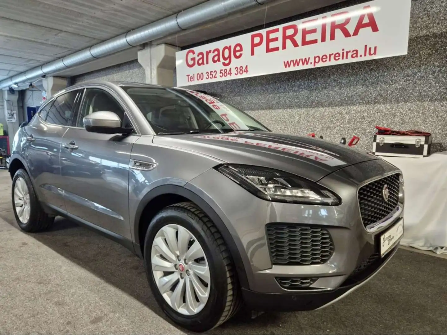 Jaguar E-Pace D180 S AWD MERIDIAN AUTO CUIR NAVI Gris - 1
