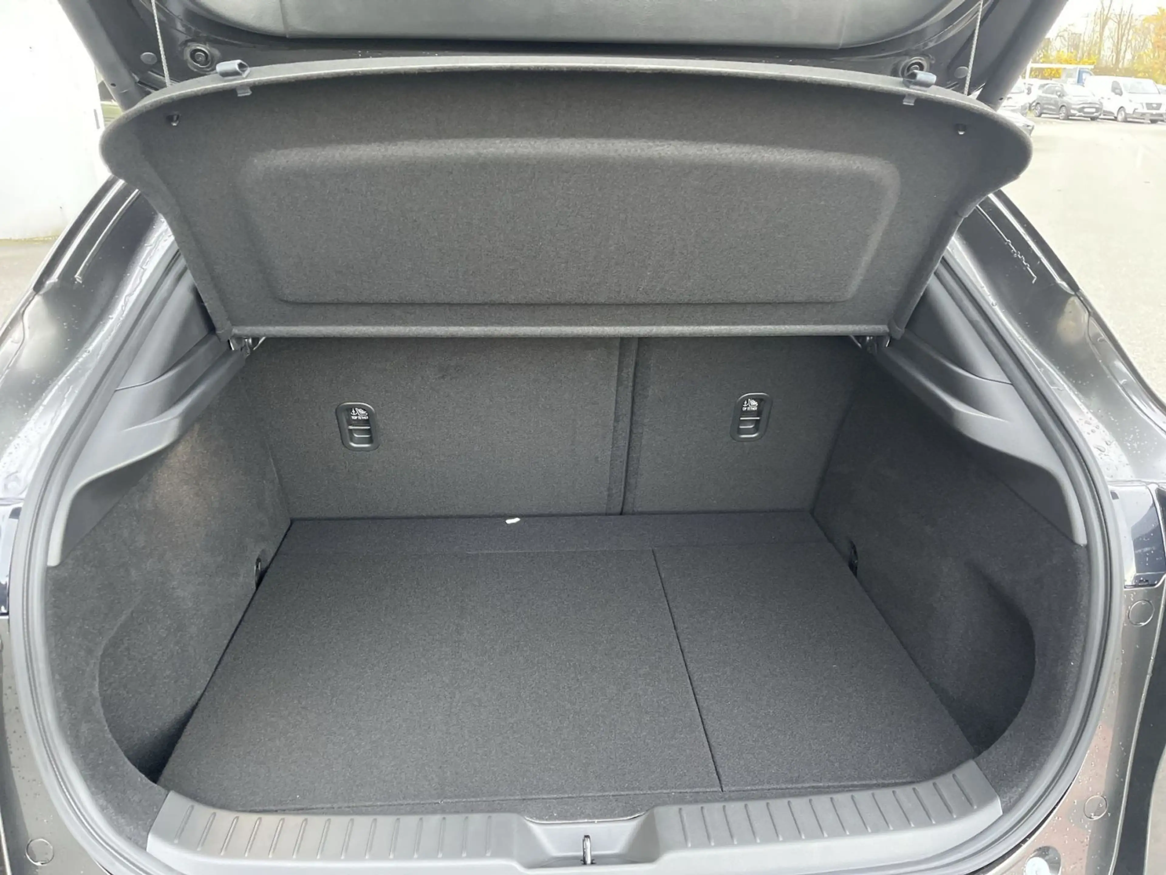 Mazda CX-30 5WGN 2.5L e-SKYACTIV G 140ps 6MT FWD Homur — photo 10