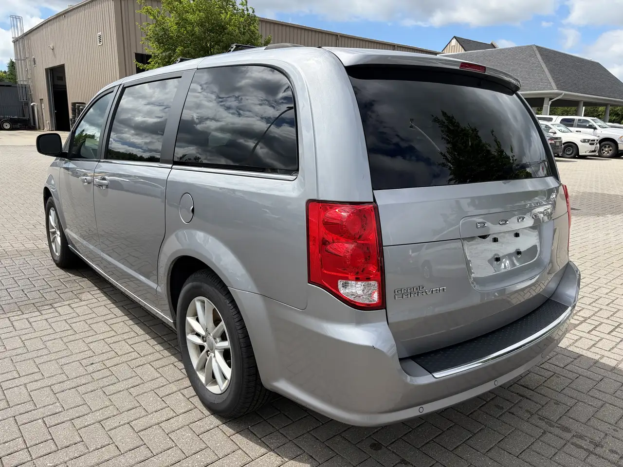 Dodge Grand Caravan снимка Dodge Grand Caravan