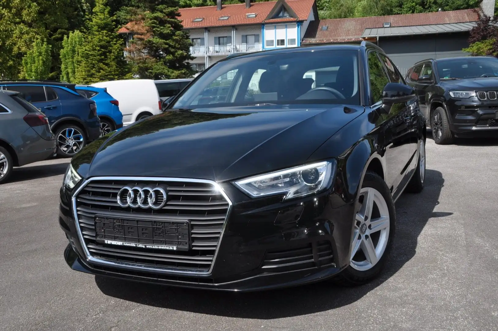 Audi A3 Sportback 35 TFSI basis S-Tronic *Xenon*Navi* Negro - 1