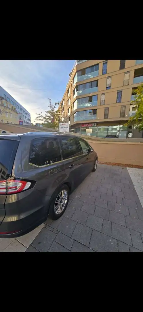 Ford Galaxy Galaxy 2.0 TDCi Aut. Titanium Grau - 2