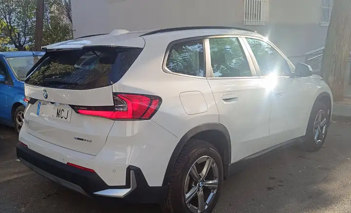 BMW X1 2022, foto 4