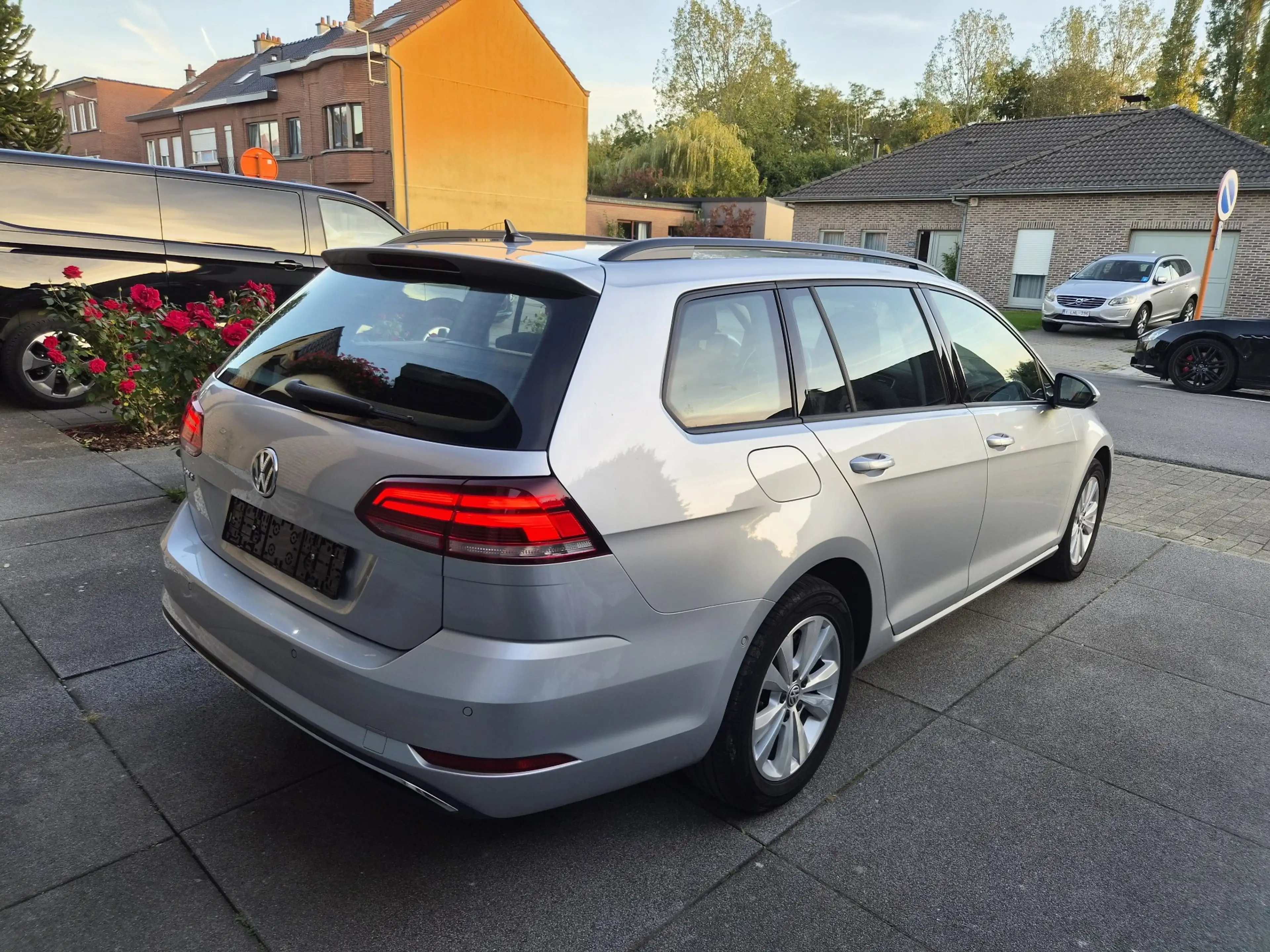 Volkswagen Golf Variant 1.0 TSI / Comfortline / NAVI / CAMERA / CRUISE / L — photo 4