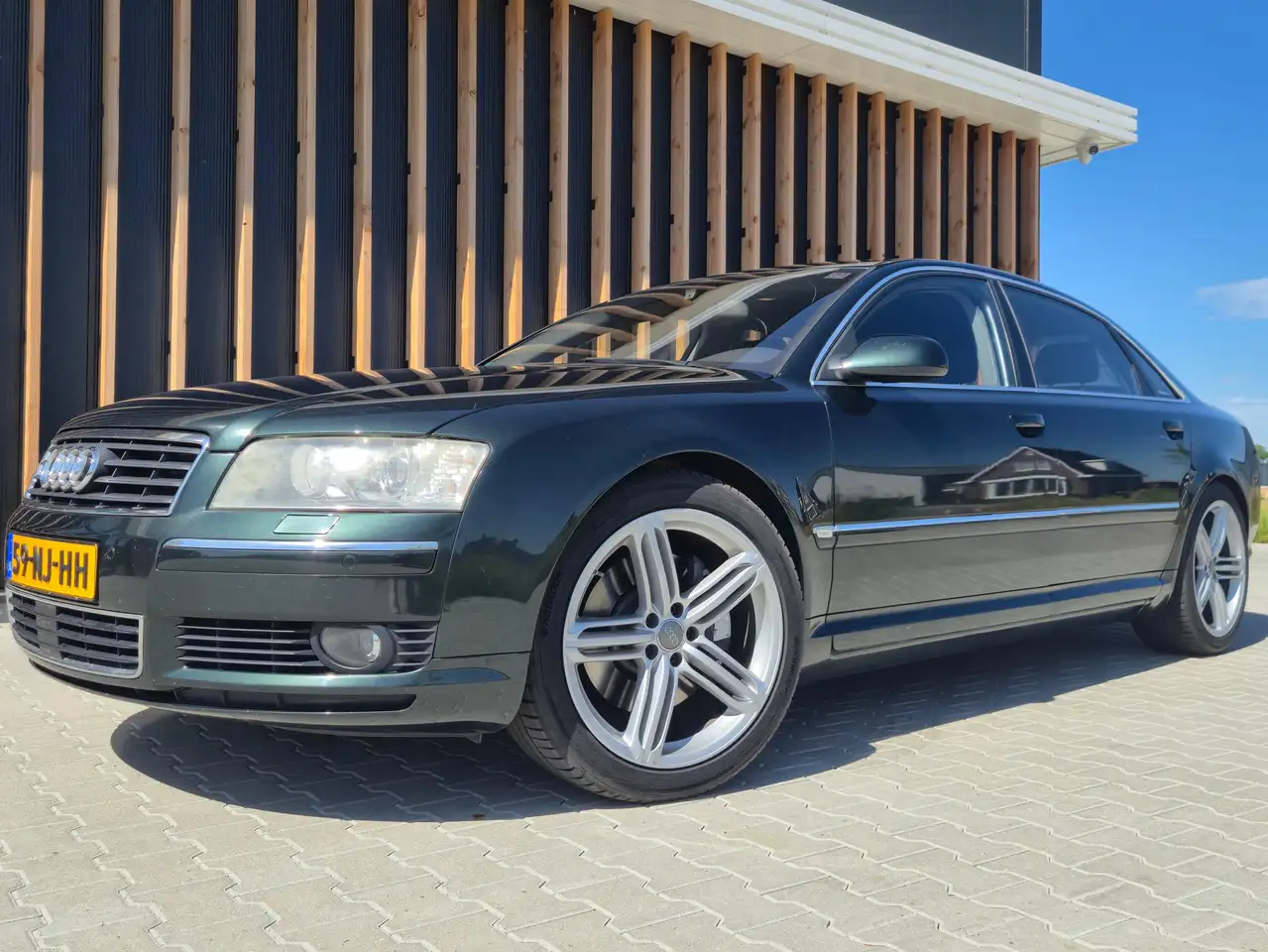 Audi A8