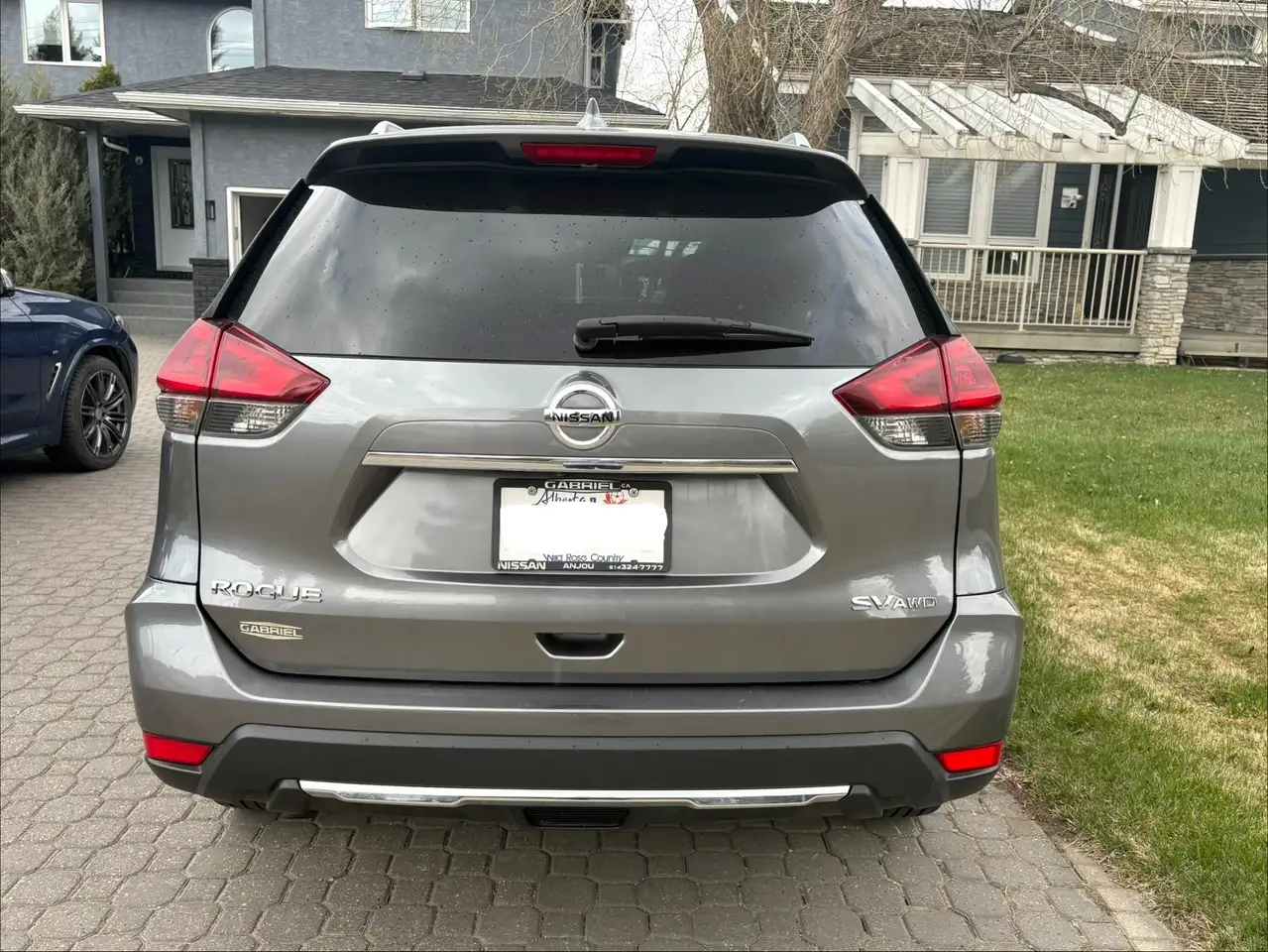 Nissan Rogue снимка Nissan Rogue