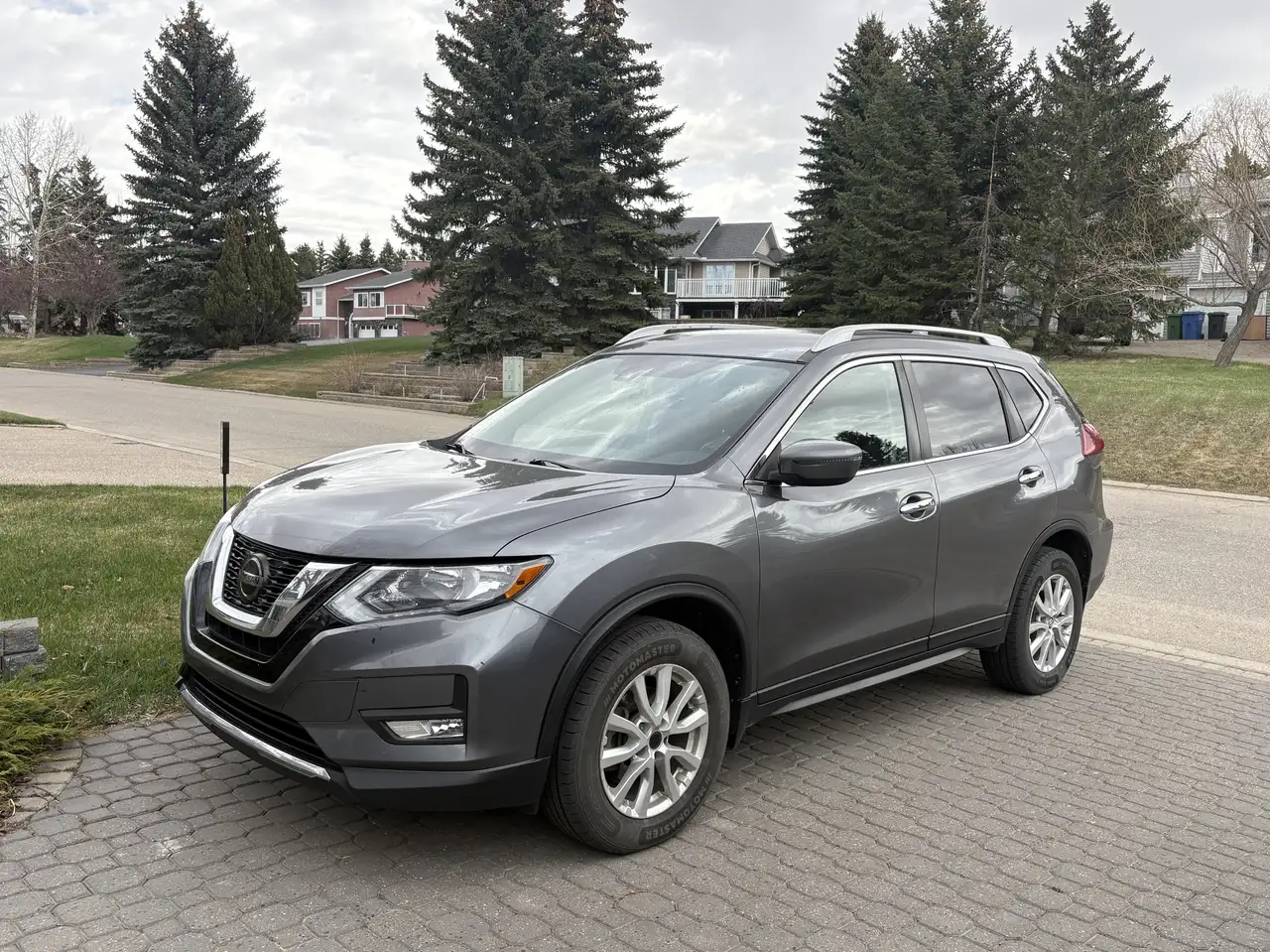 Nissan Rogue снимка Nissan Rogue