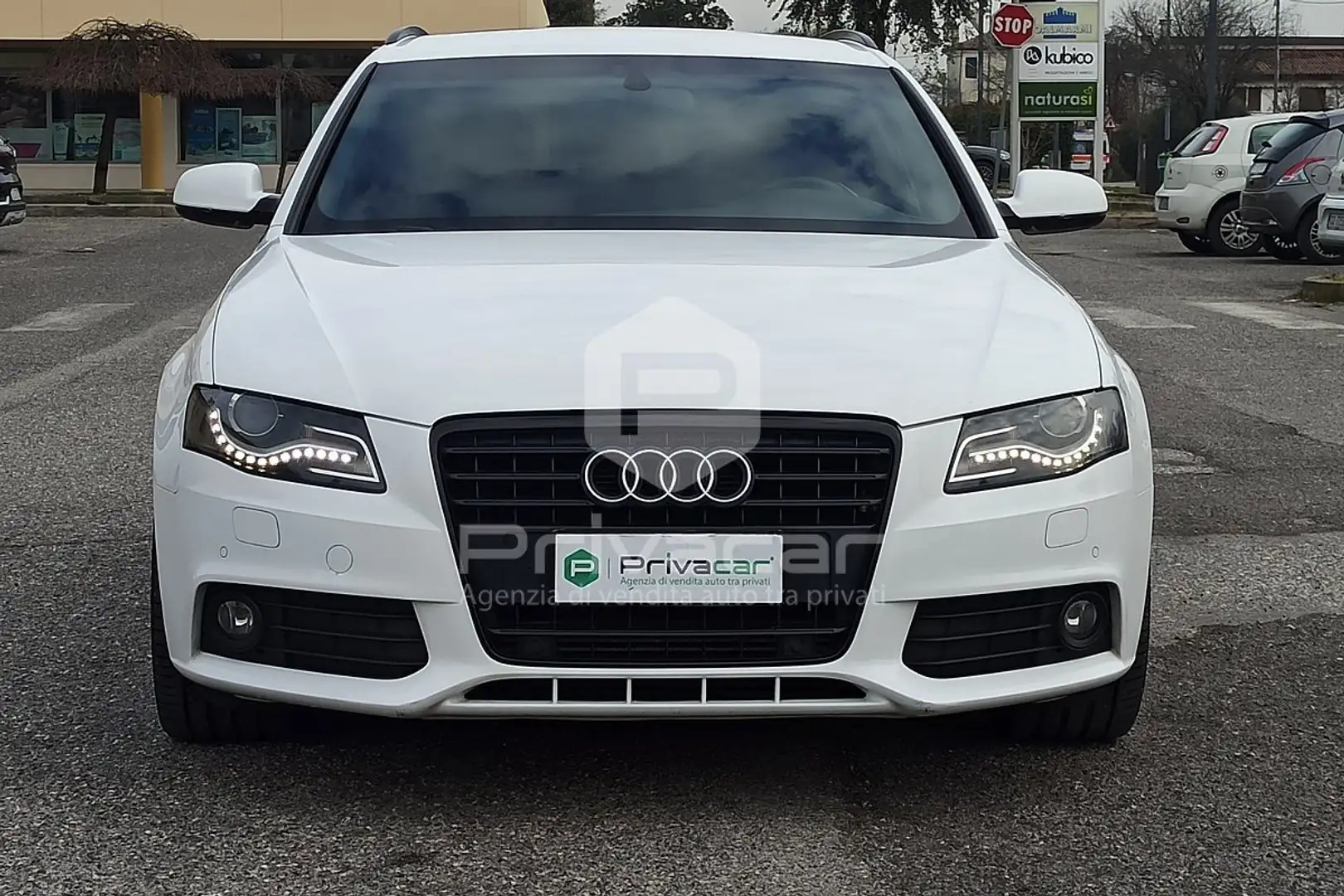 Audi A4 Avant 2.0 TDI 143CV F.AP. multitronic SLINE UNIPRO Blanc - 2