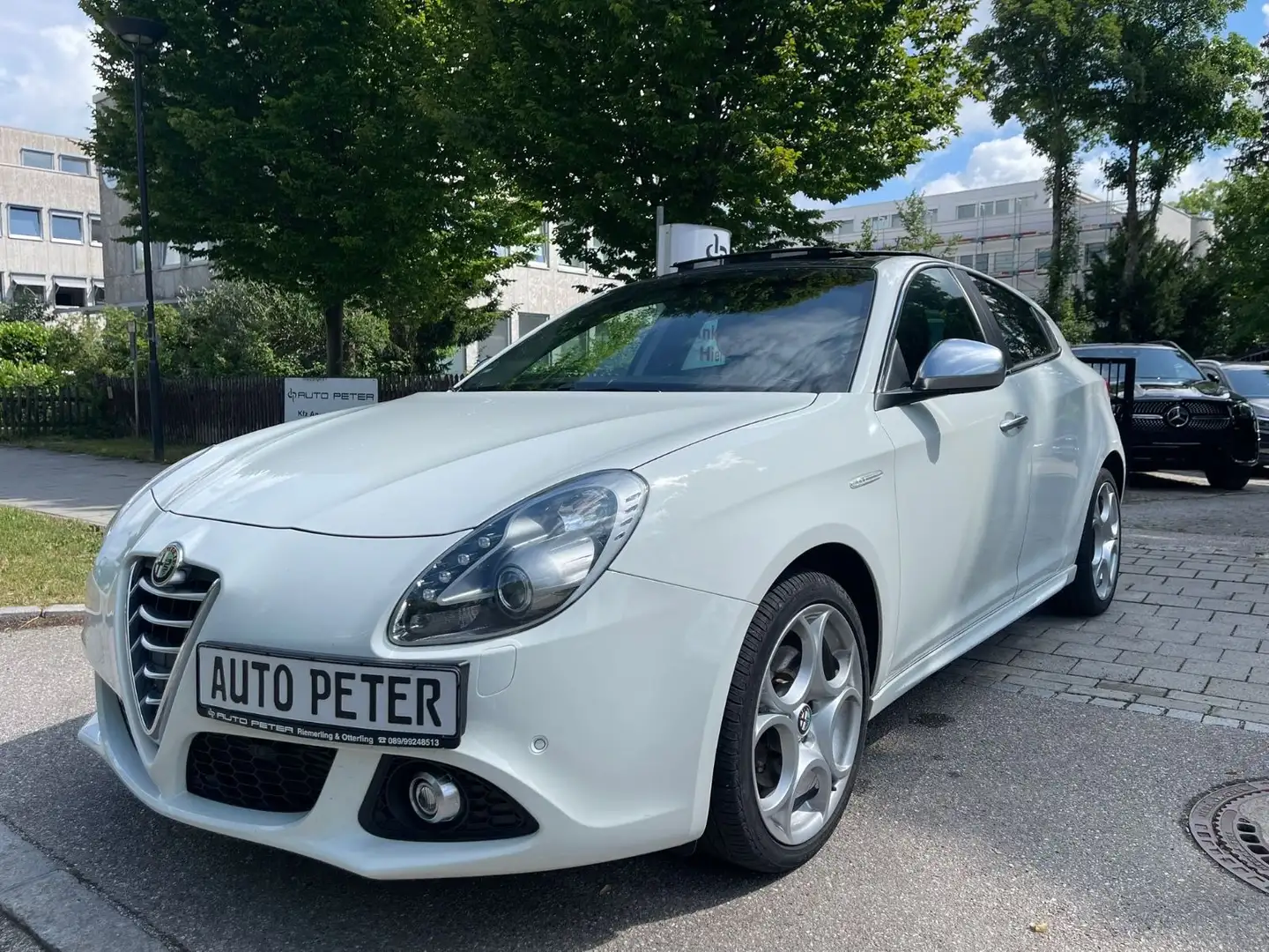 Alfa Romeo Giulietta Collezione 2.0 JTDM Weiß - 1