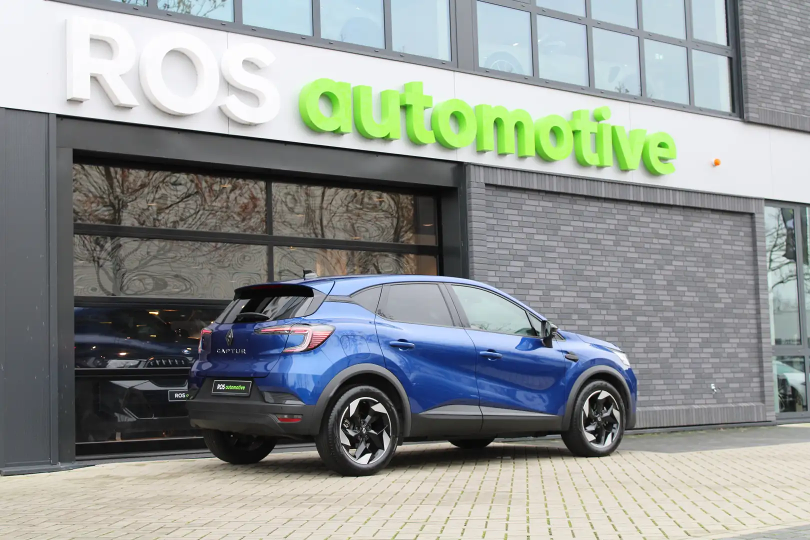 Renault Captur 1.3 mild hybrid 160 techno | BTW | STOEL+STUURWIEL Blauw - 2