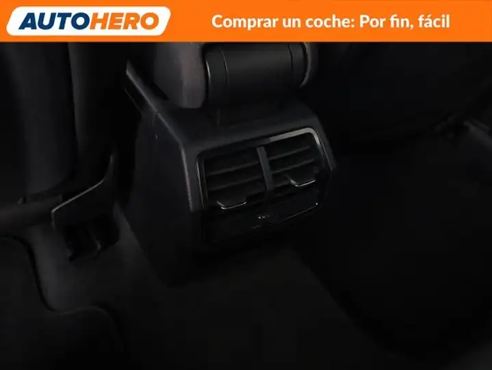 Audi Q3 2020, foto 38