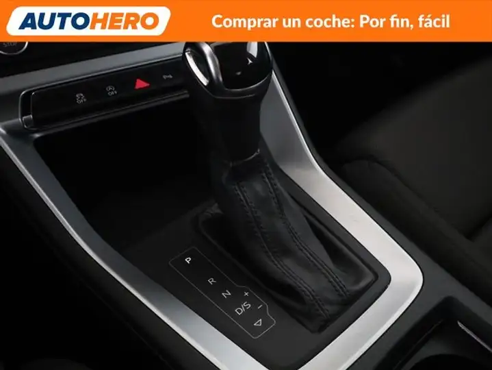 Audi Q3 2020, foto 28