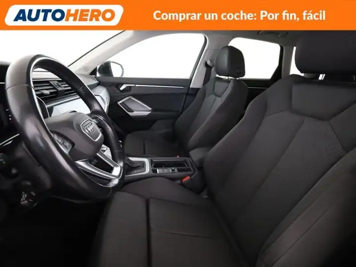 Audi Q3 2020, foto 11