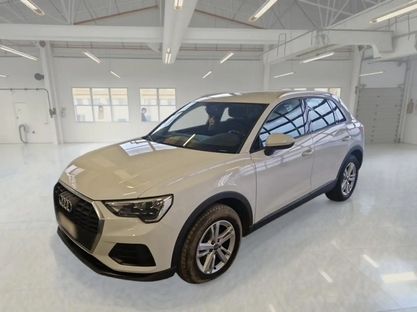 Audi Q3 40 TDI quattro S tronic Business - 1