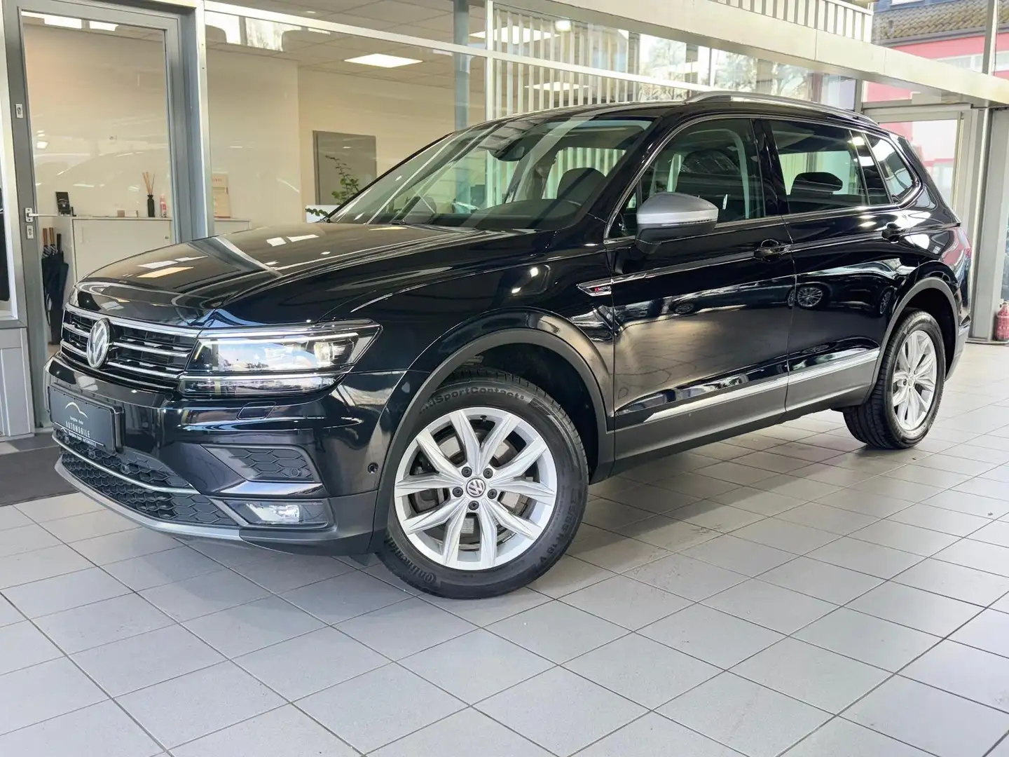 Volkswagen Tiguan Allspace 2.0 TDI 4MOTION HIGHL ACC KAMERA Schwarz - 2