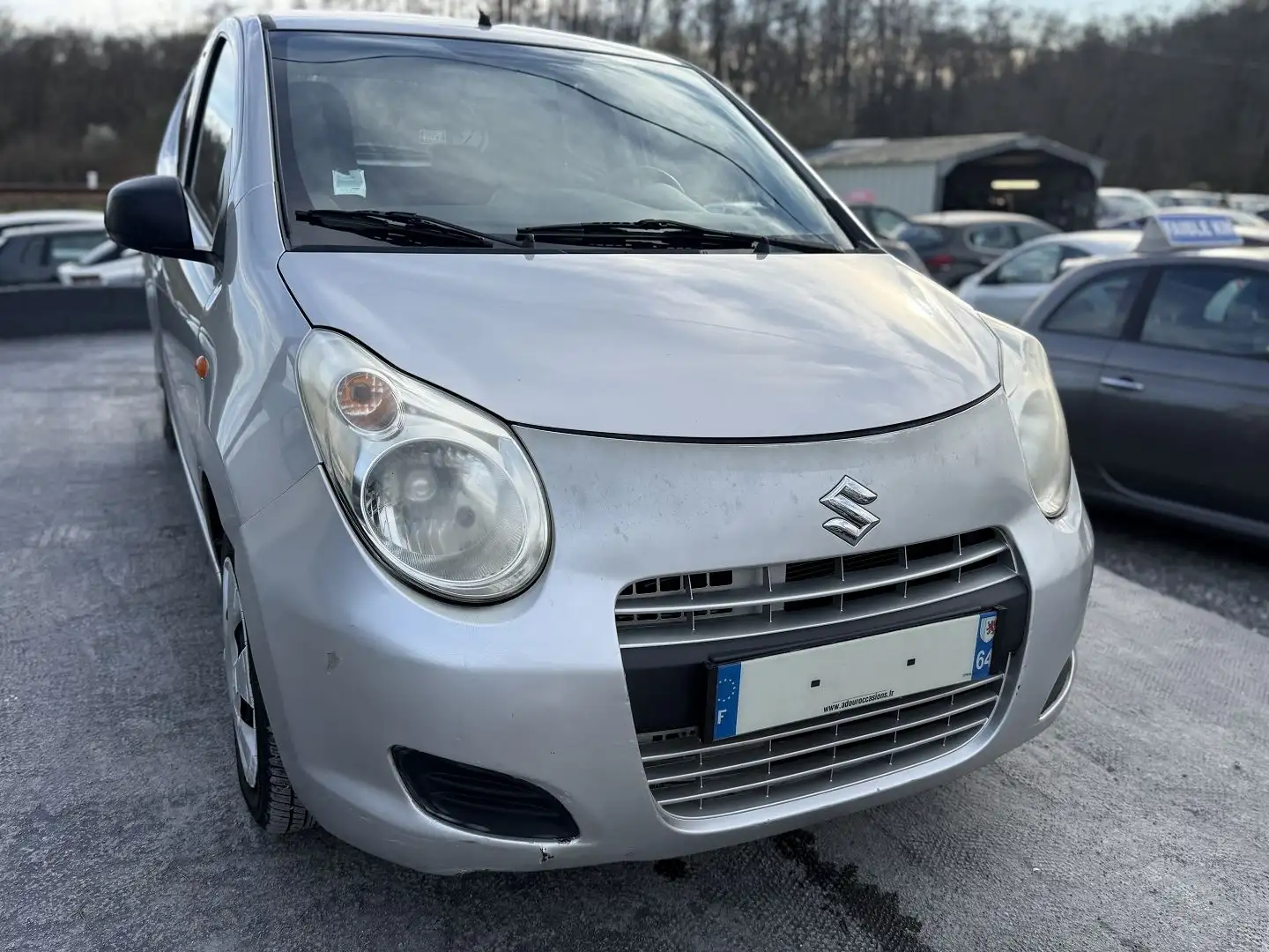 Suzuki Alto 1.0 Grau - 1