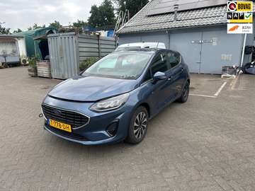 1.0 EcoBoost Hybrid Titanium , navigatie , pdc , m