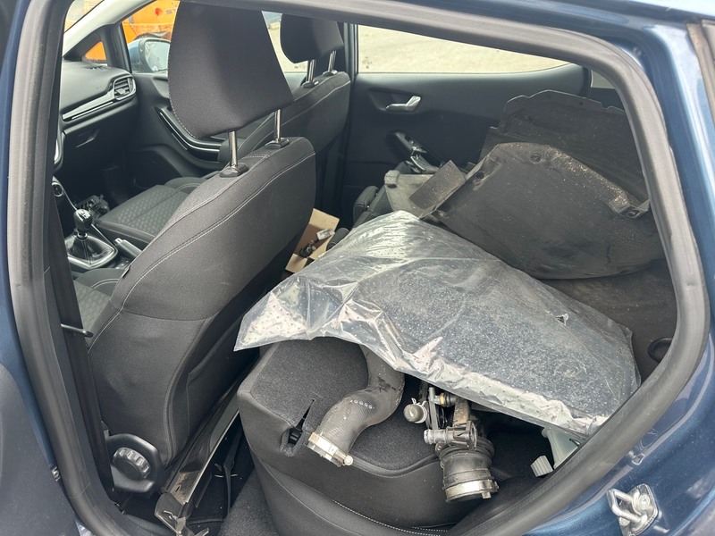 Ford Fiesta 1.0 EcoBoost Hybrid Titanium , navigatie , pdc , m — photo 5