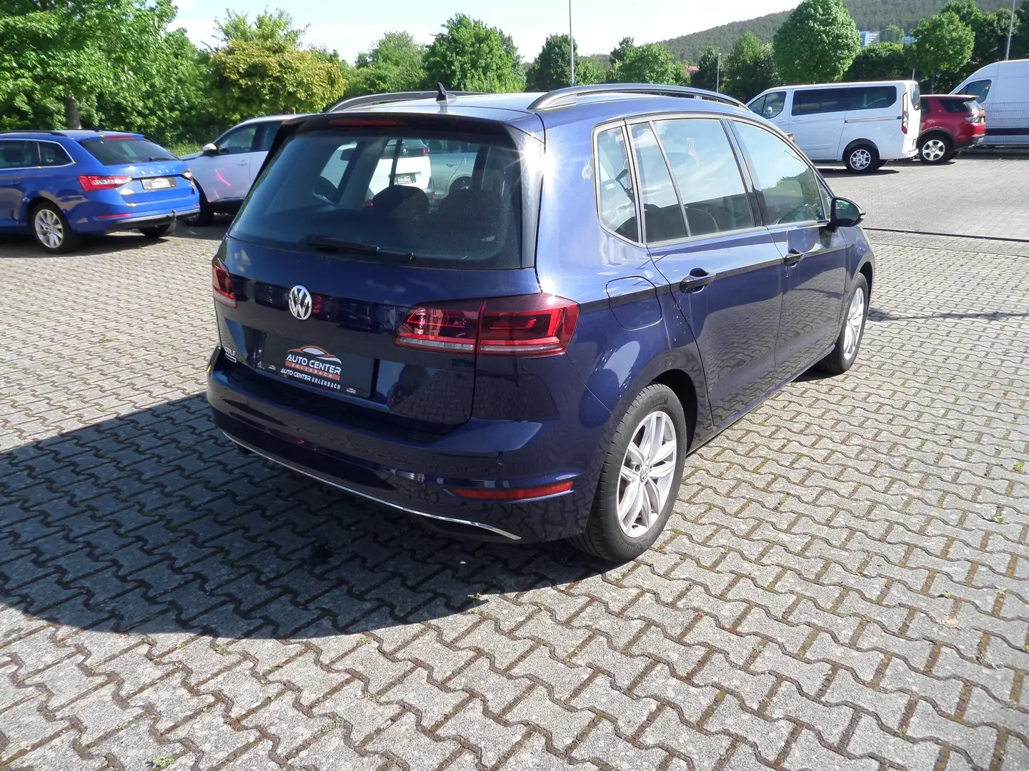 Volkswagen Golf Sportsvan Comfortline Euro 6d-TEMP+Navi+Klimatronic+PDC+1.HD Blau - 2