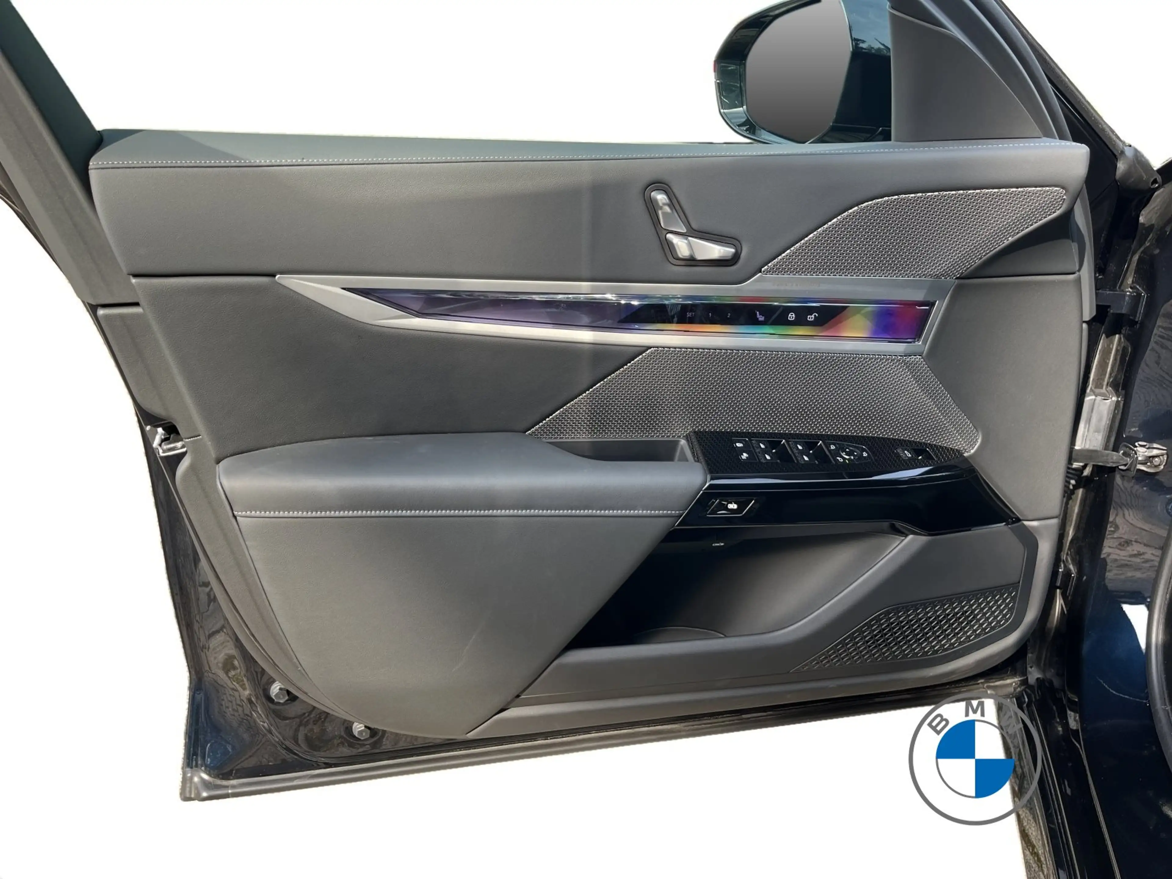 BMW i7 eDrive50 M Sport 20" Massage Sitzbelüft. — photo 11
