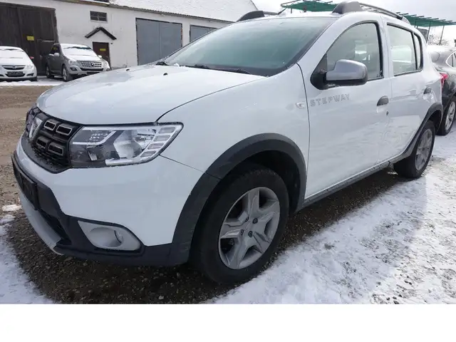Dacia Prestige Automatik Navi PDC Alufelgen