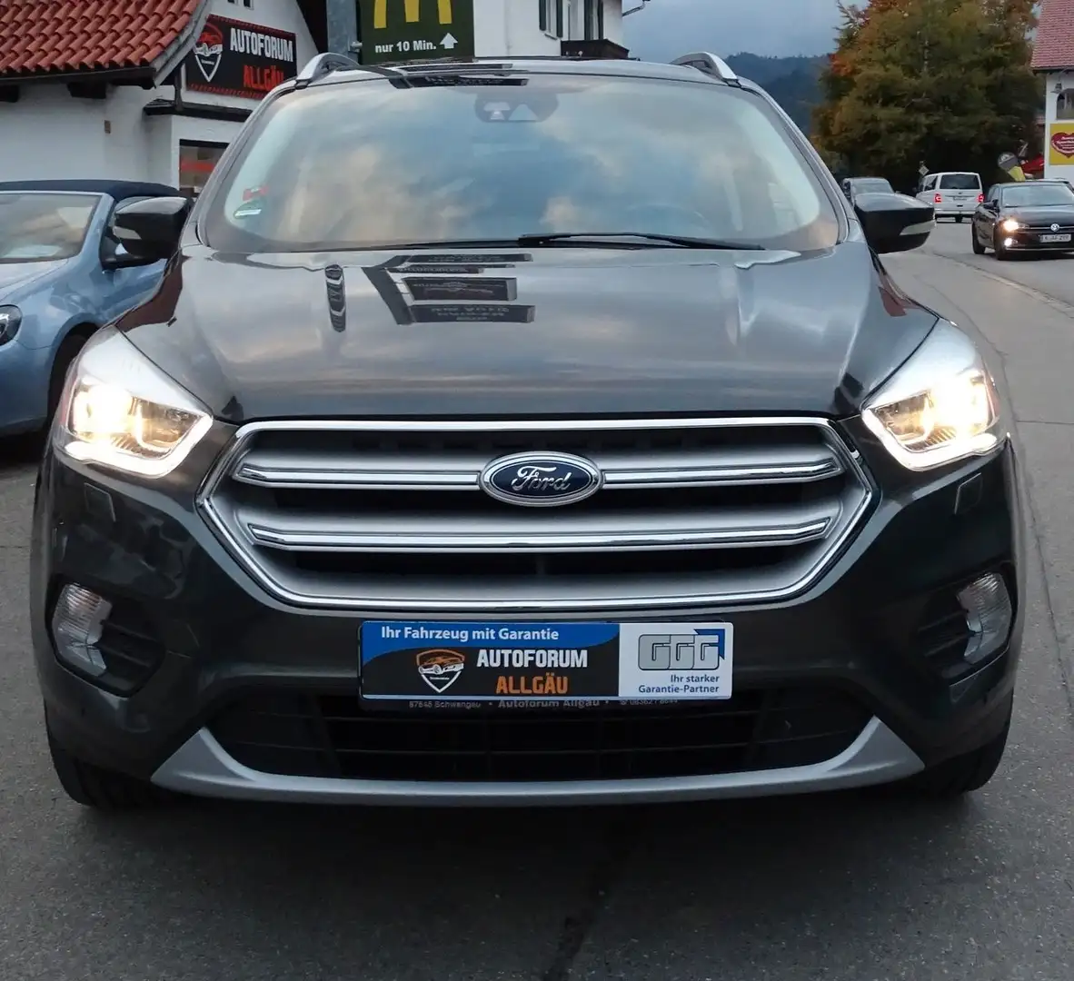 Ford Kuga Titanium Grau - 2