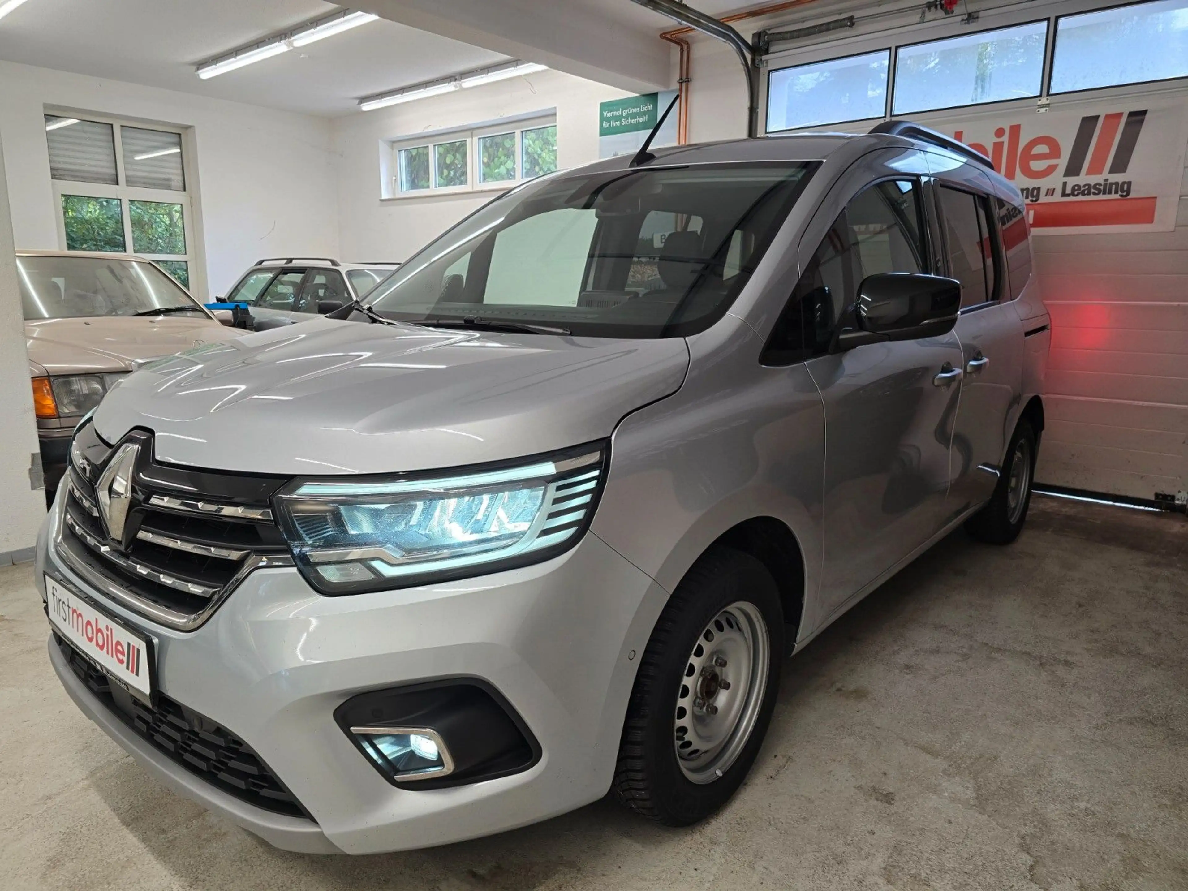 Renault Kangoo III Techno*Aut*NAVI*R.KAMERA*AHK*1.Hd*S-H — photo 3
